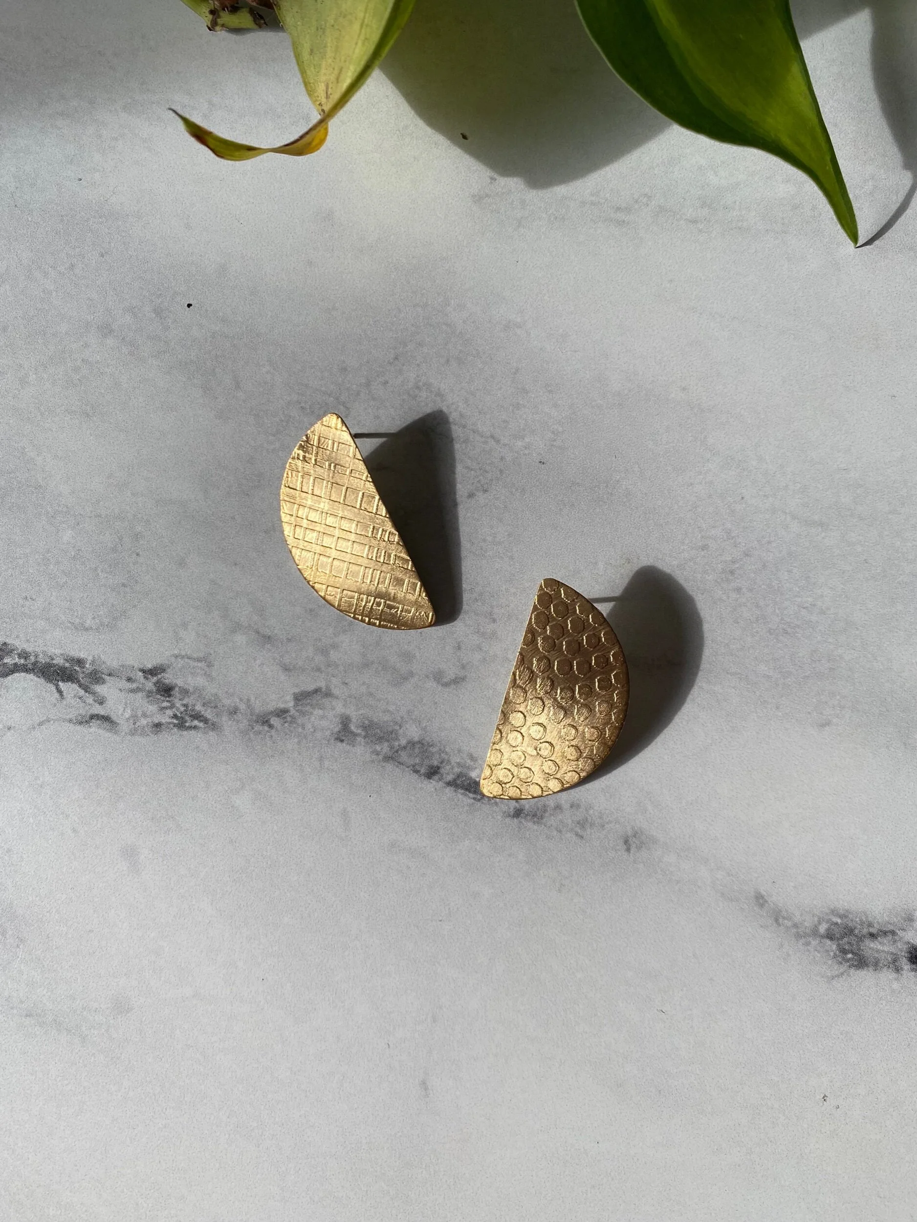 CD879BE4-947D-497C-A423-412FCDA45F68