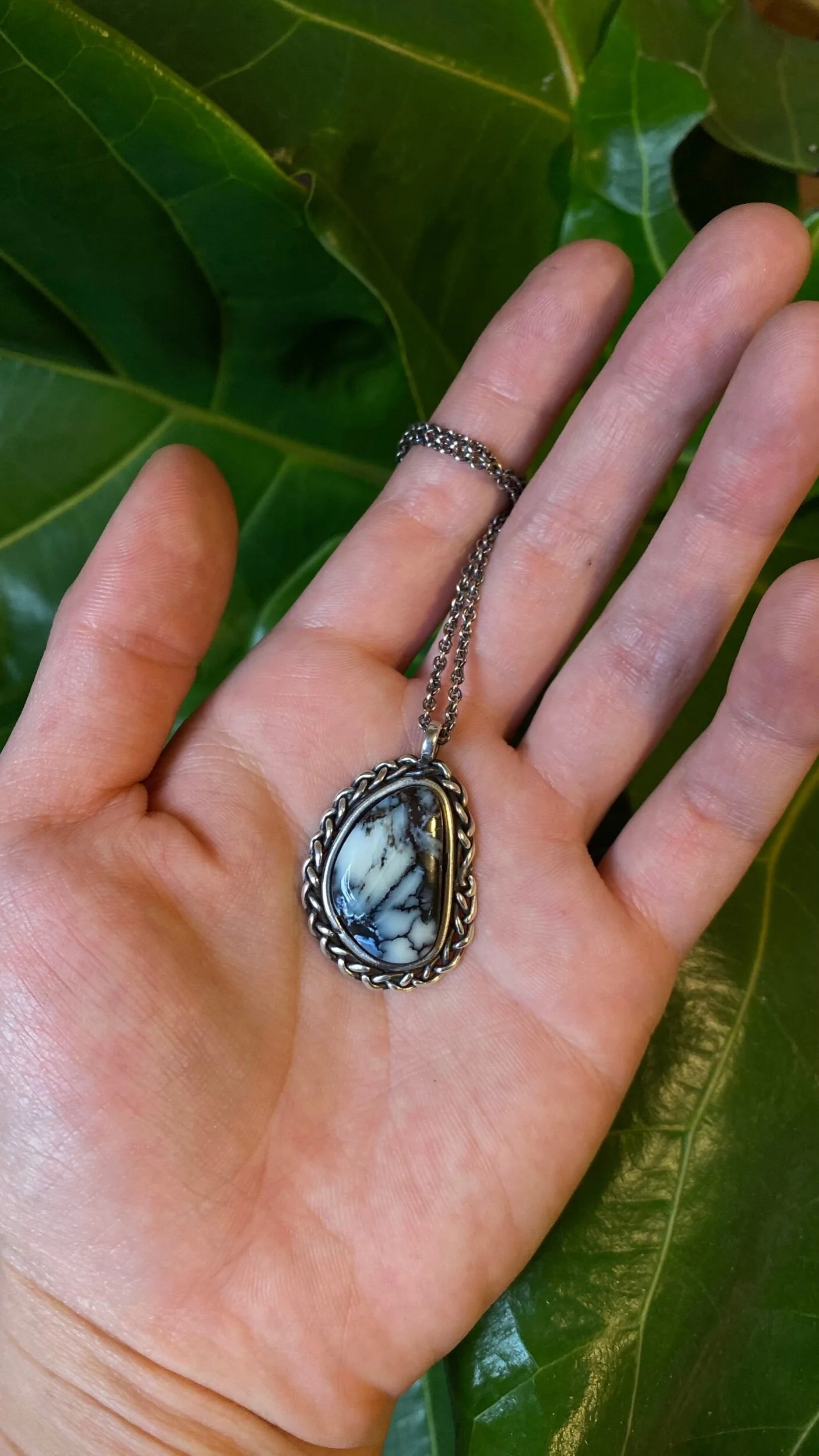 5A5A386D-096D-464E-B6E7-DD314E68FF2F