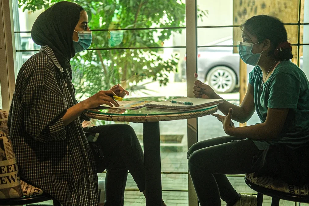 IGCSE and A-Level private tutoring session in Bahrain — one-to-one exam coaching