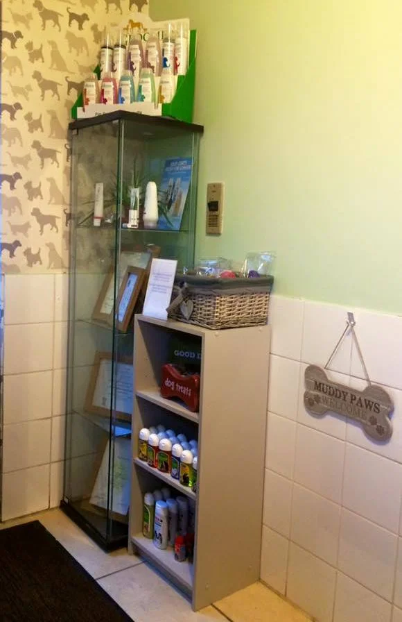 We stock a wide variety of Groomers & Johnsons shampoos and perfumes.