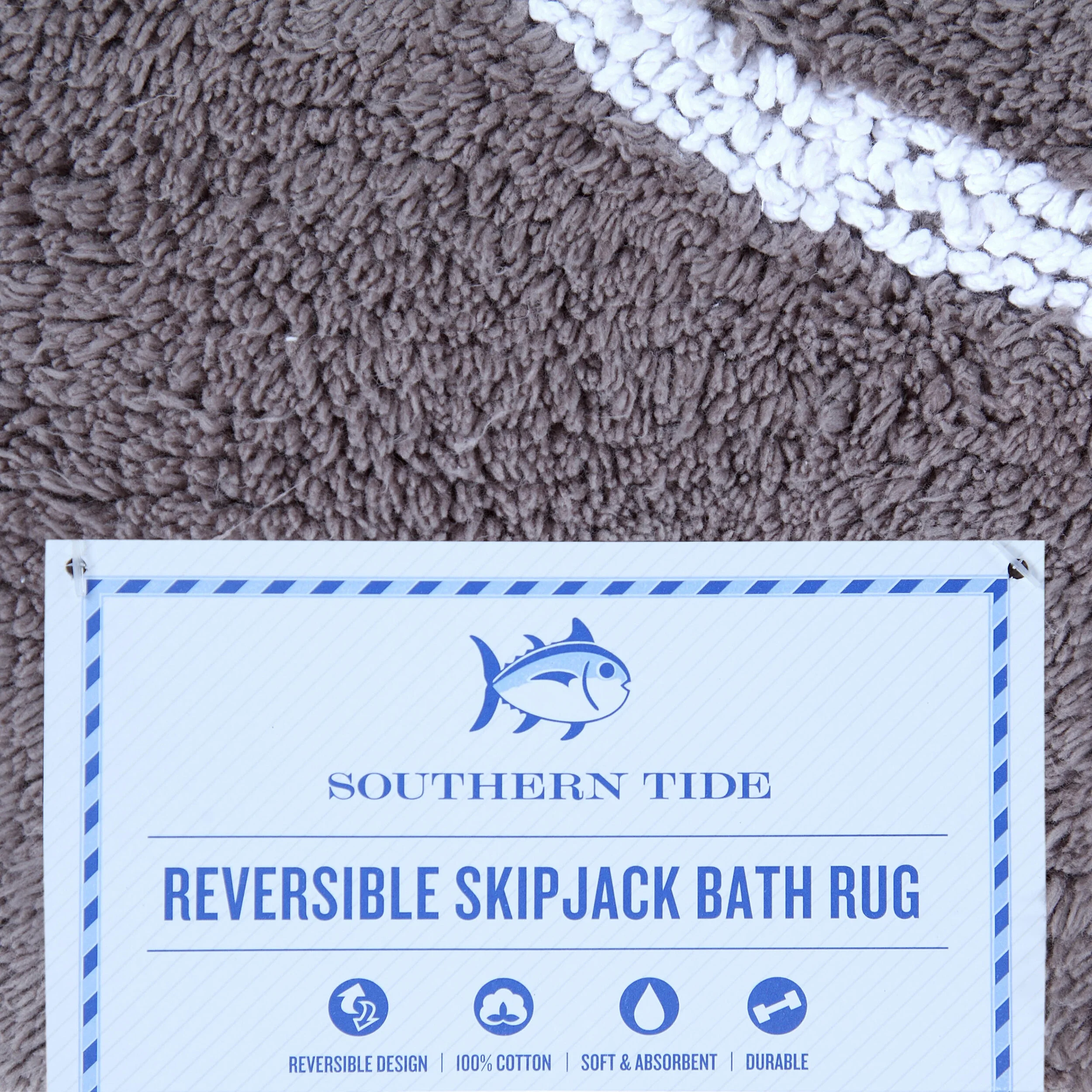 ST_SkipjackReversible_BathRug_Grey_ALT_Packaging_Front_3000px.jpg