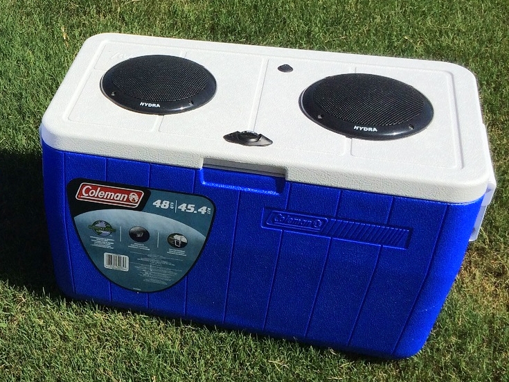 Cooler With Speakers 