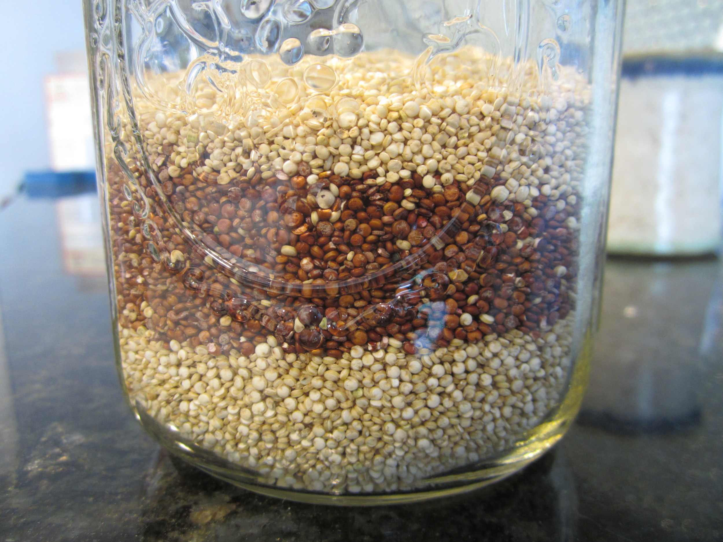 Low-FODMAP fiber dos and don'ts. Quinoa is a good low-FODMAP source of fiber.
