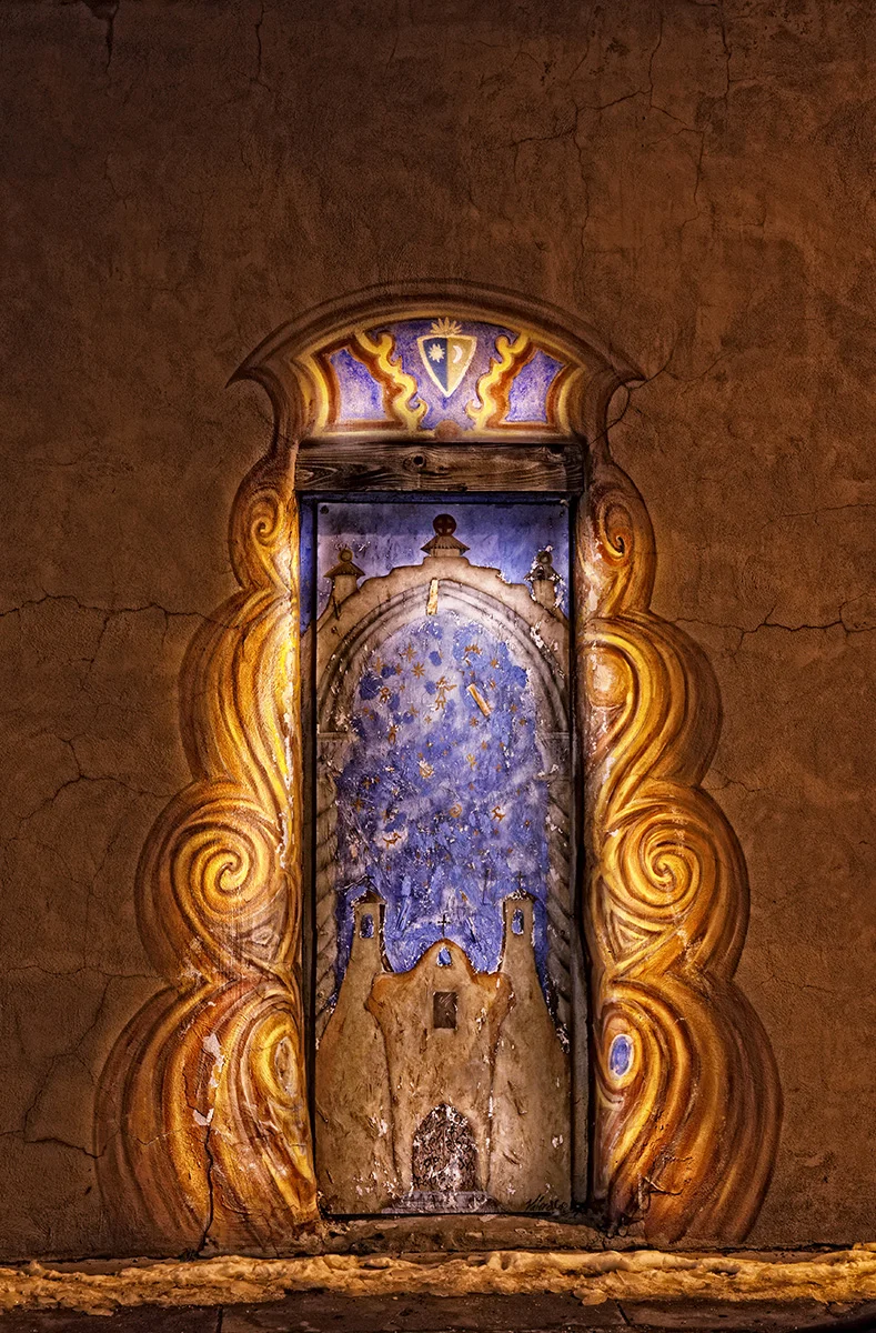 This photographs are protected by US copyright law and may not be reproduced, distributed, transmitted, displayed, published or broadcast without the prior written permission of the copyright owner