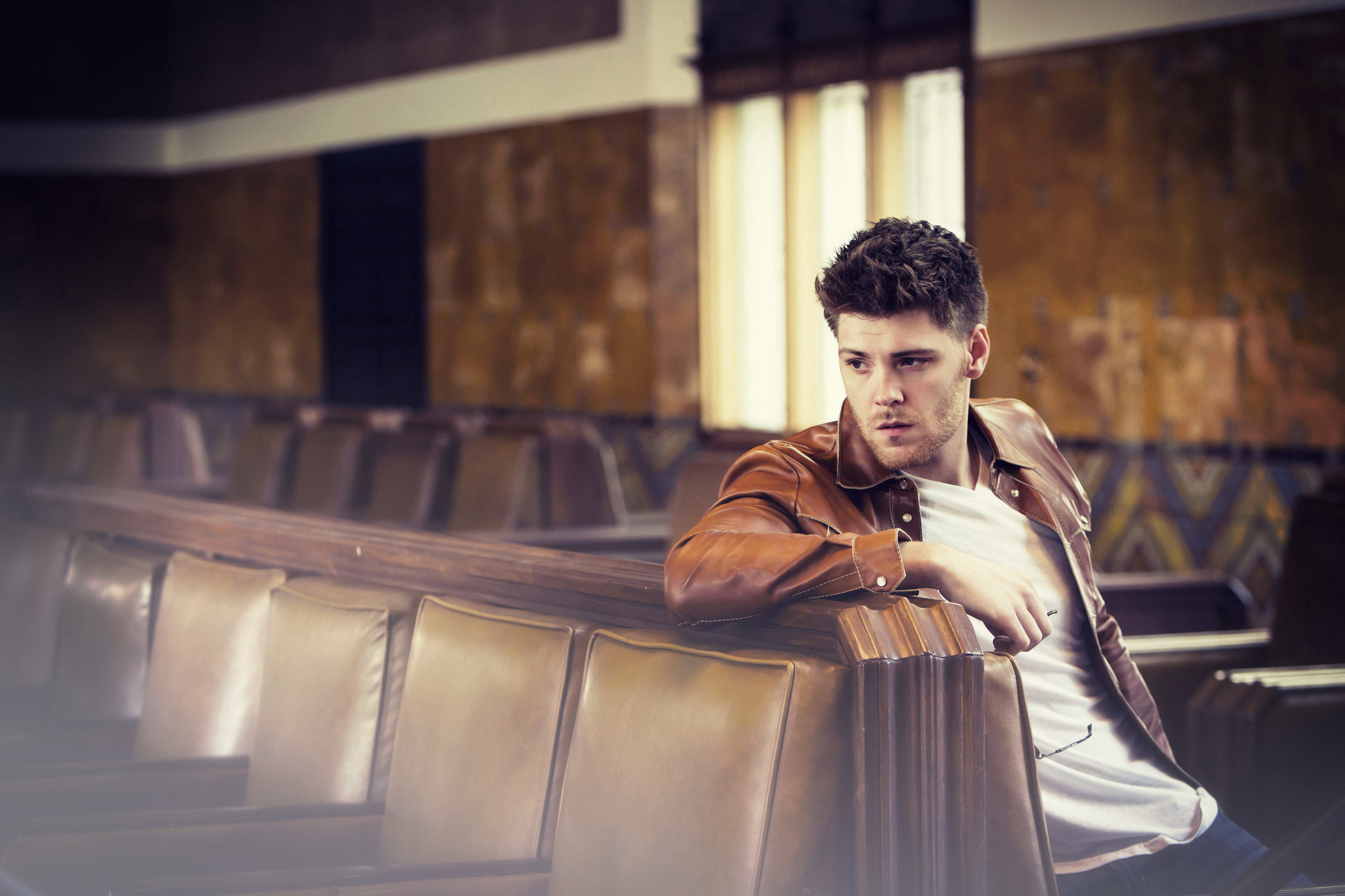 Singer & songwriter Charlie Rogers