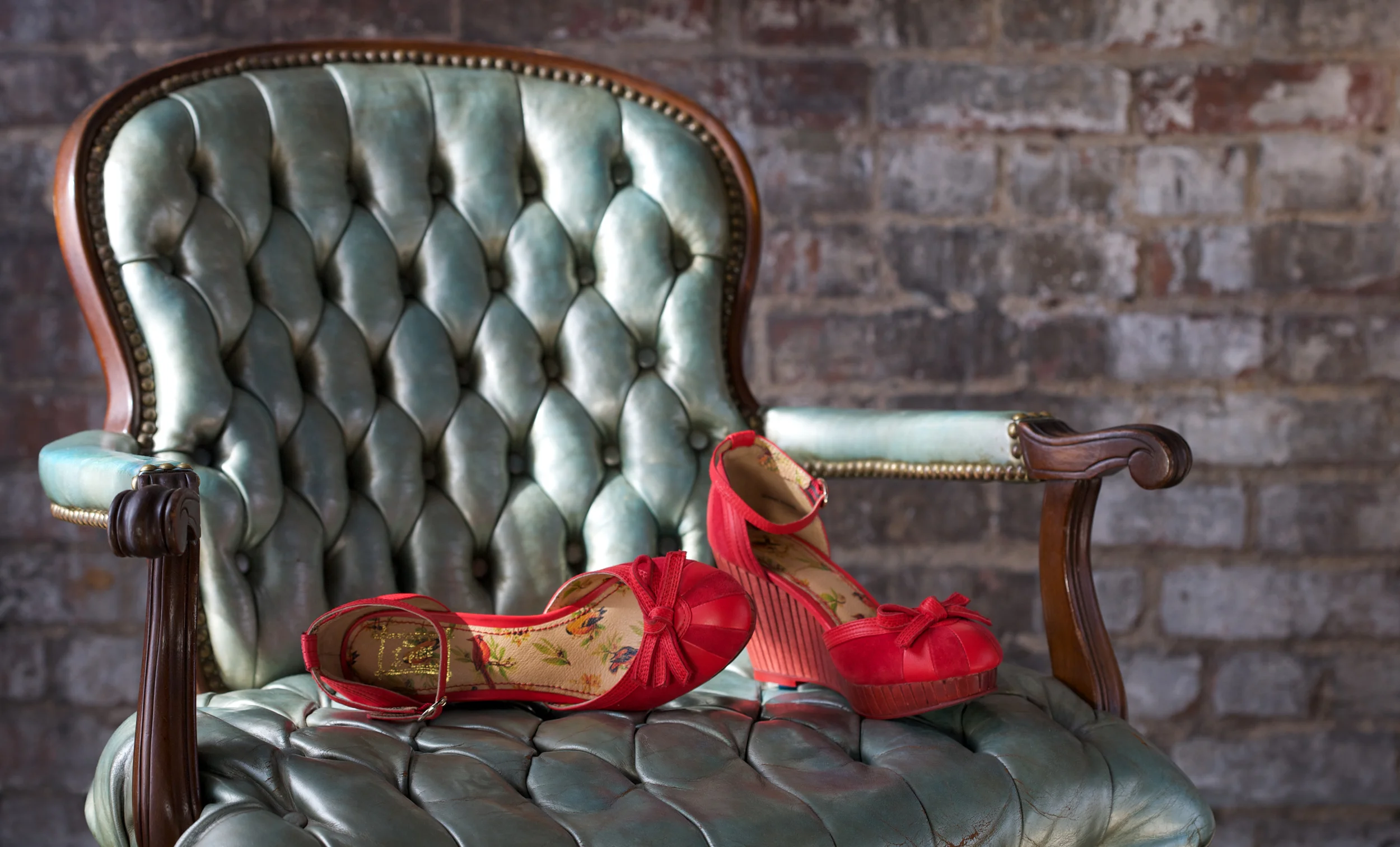 04red shoes.jpg