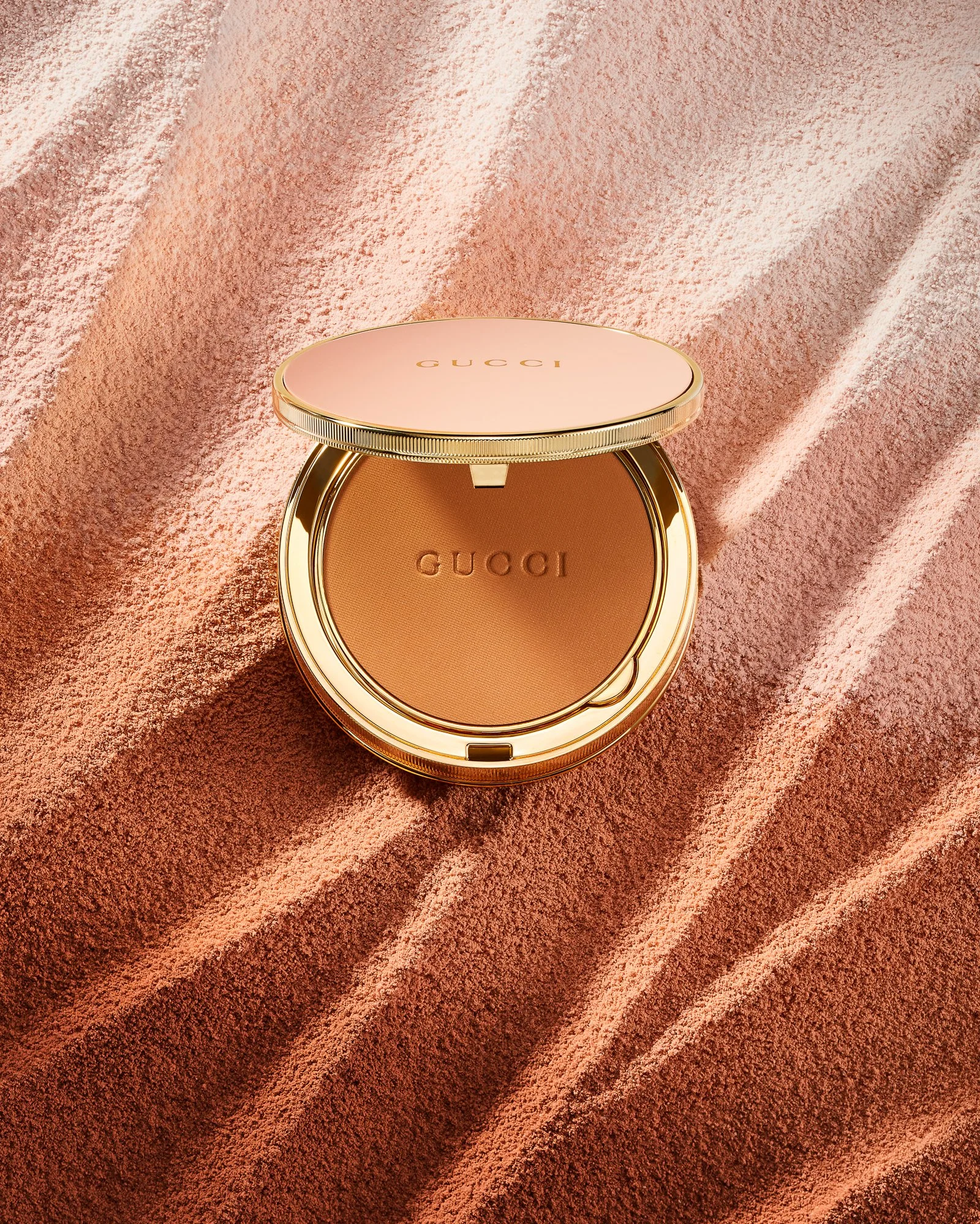 230113 Cosmetics Gucci Foundation.jpg