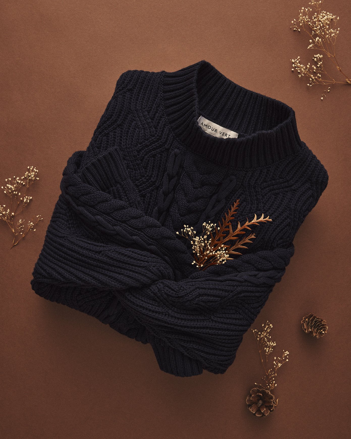 01 SWEATERS MODULES 601x840_0058_LR.jpg
