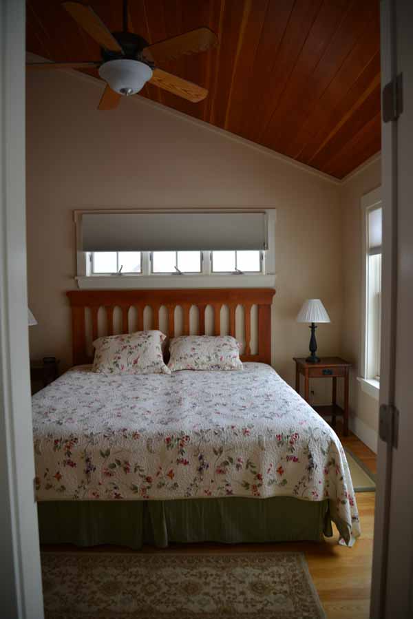 Master queen bedroom