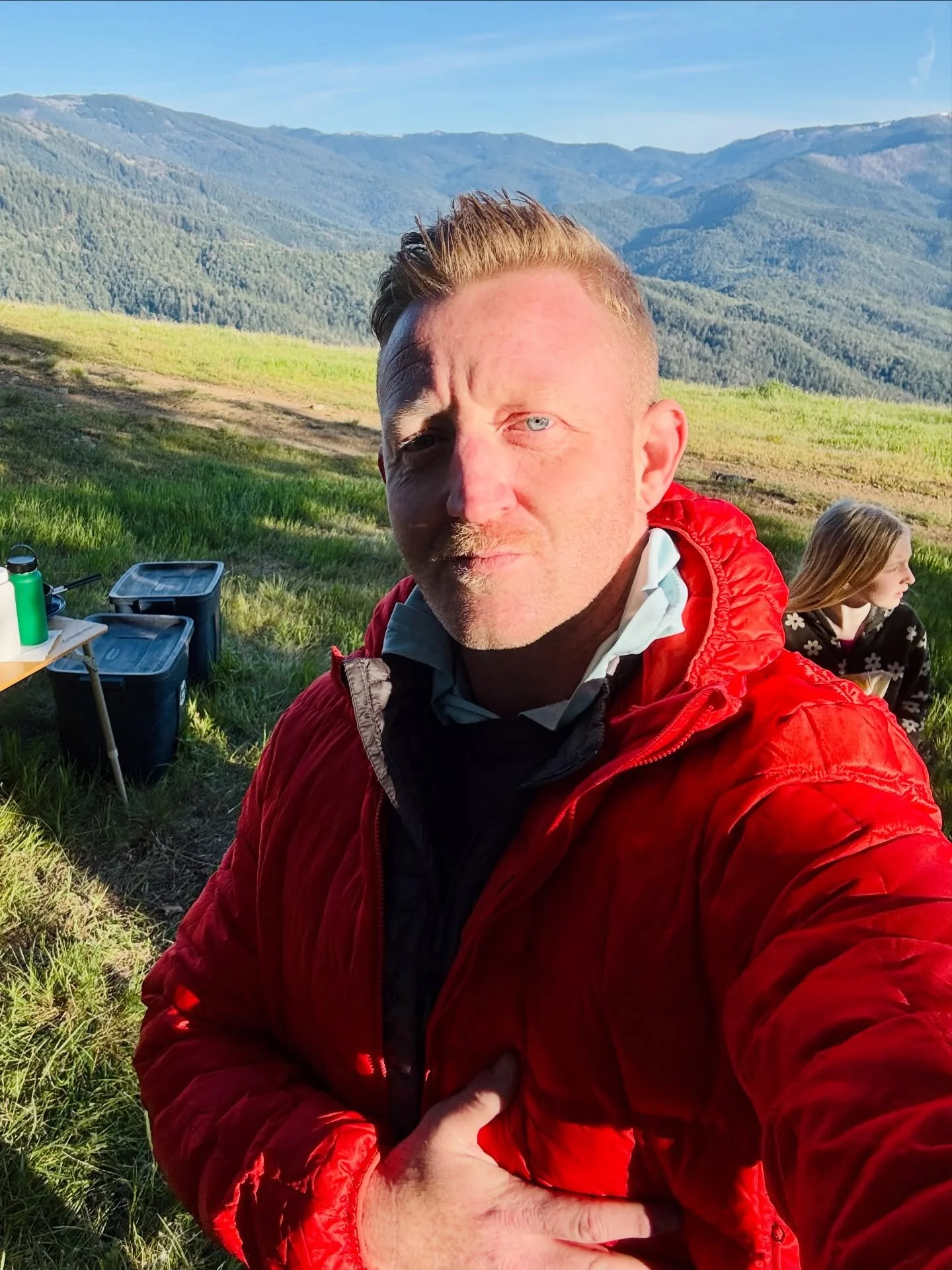 QUICK UPDATE // The year is already folding into its second half, and somehow we&rsquo;ve lived a lot of life inside it.

The girls and I have been putting in the miles again. Dirt roads, cold mornings, that first light spilling over ridgelines. We d