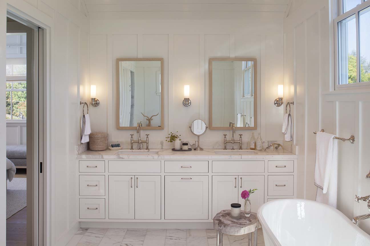 23_master bath lav 111.jpg