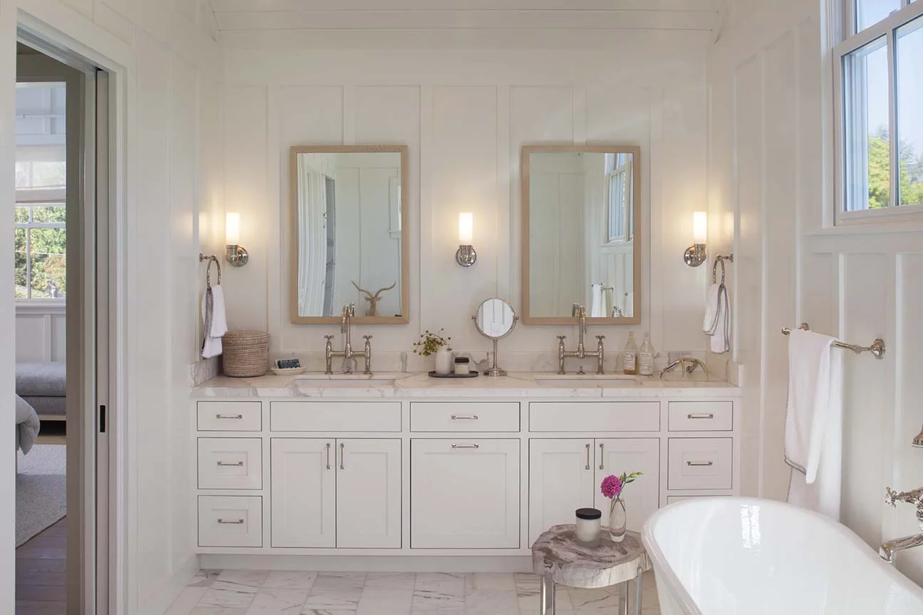 23_master bath lav 111.jpg