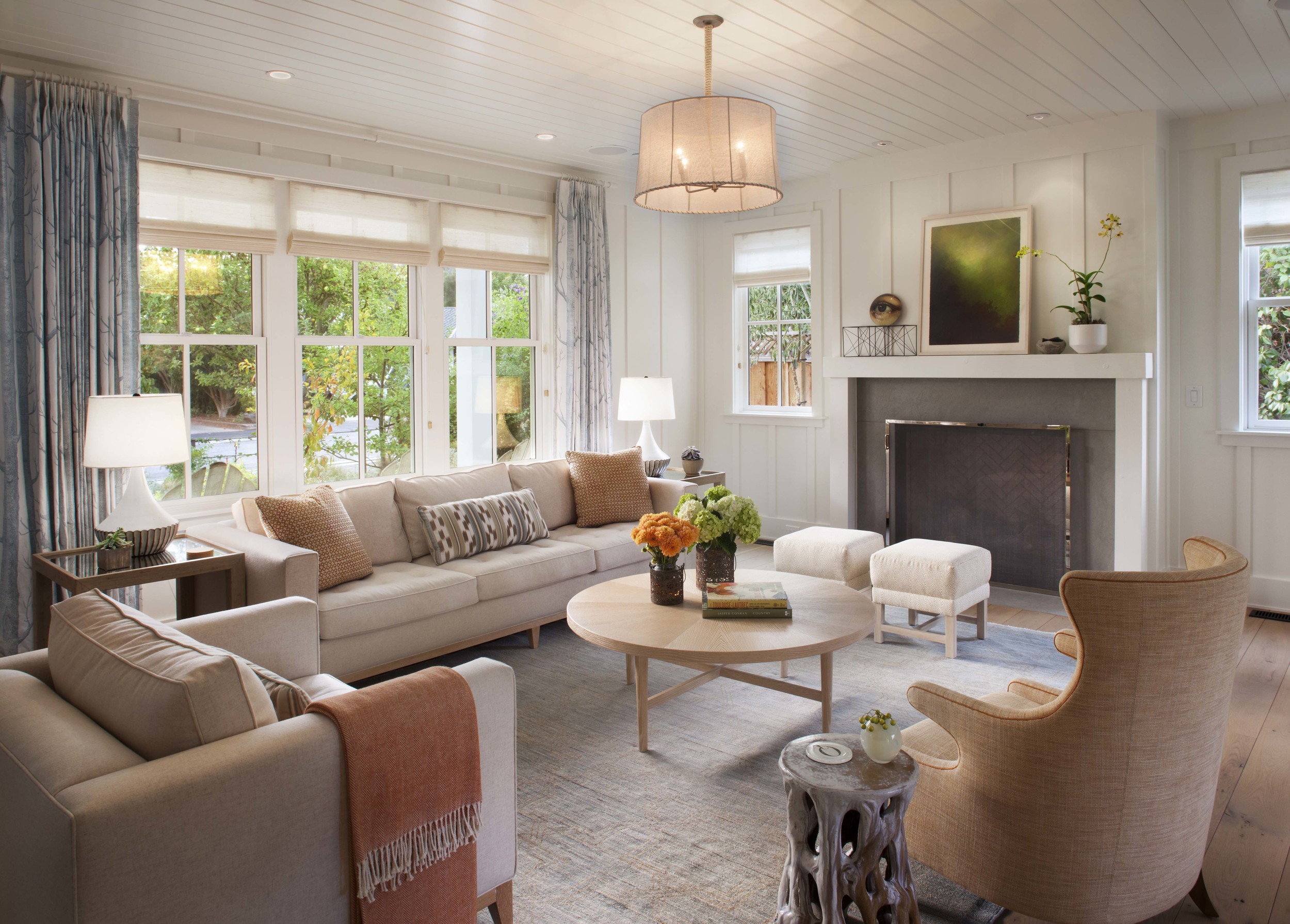  Modern Farmhouse: Living Room 2 