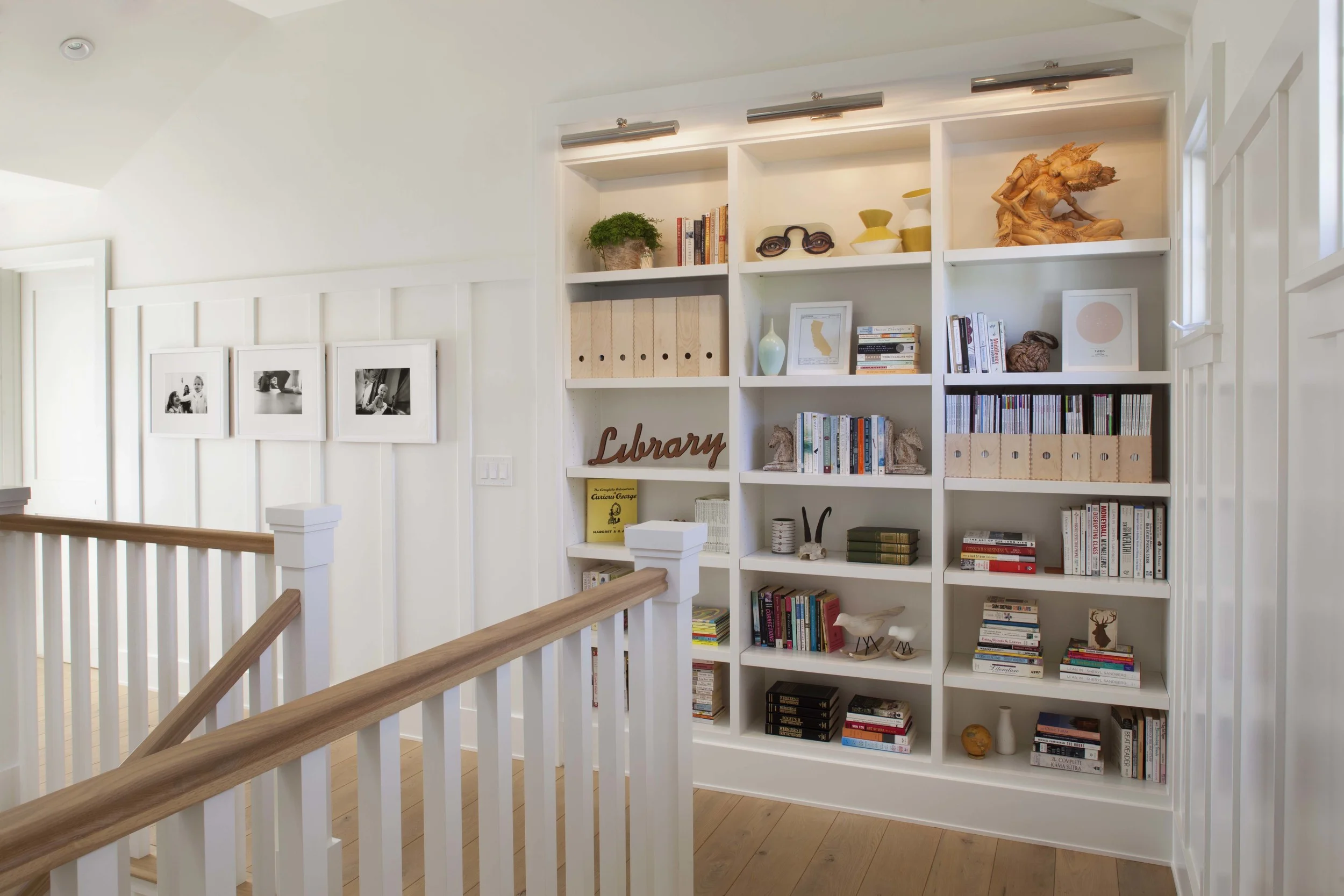 Modern Farmhouse: Upper hall