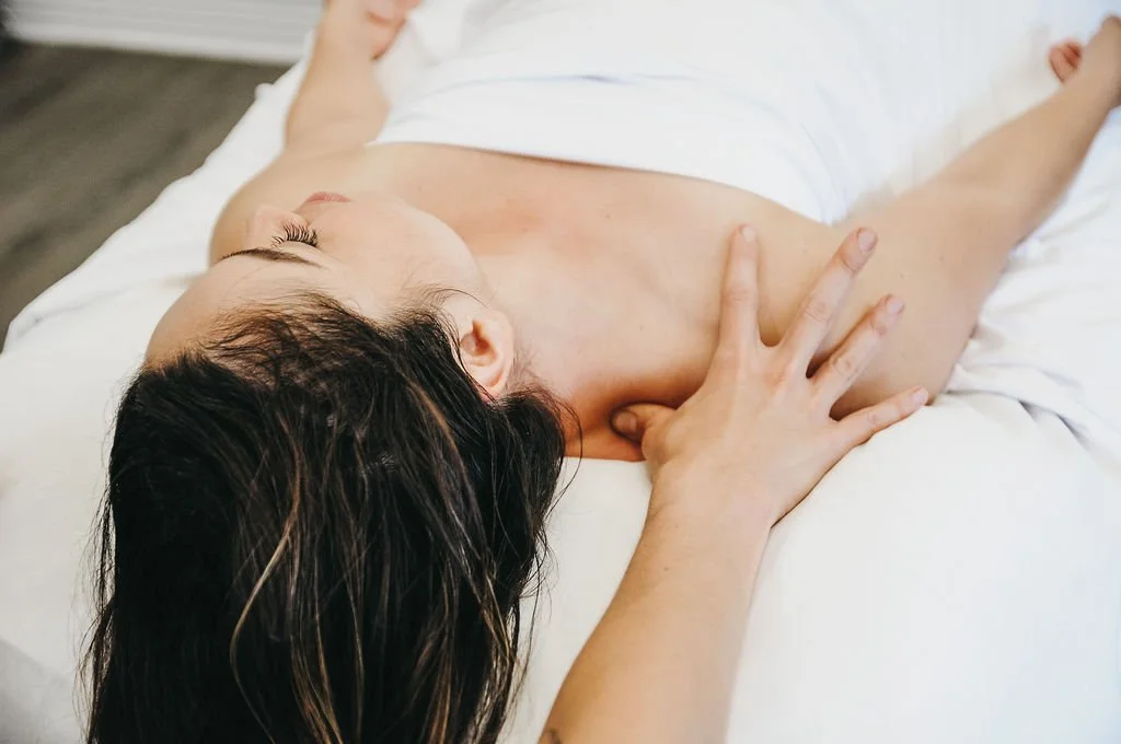 Brain Fog? 3 Ways Holistic Therapies Can Boost Mental Clarity, Productivity, and Focus