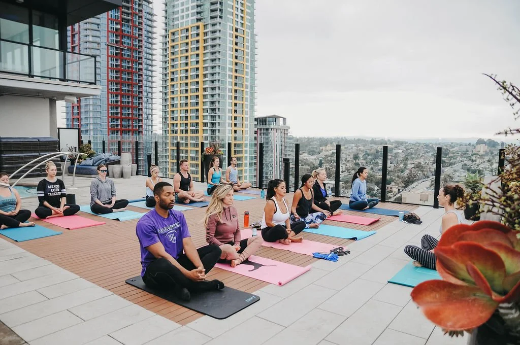 Bridging the Gap: Traditional vs. Holistic Approaches to Wellness