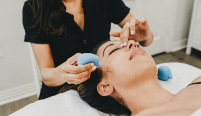 Rosacea Relief: Finding Calm Through Mindful Skincare Rituals