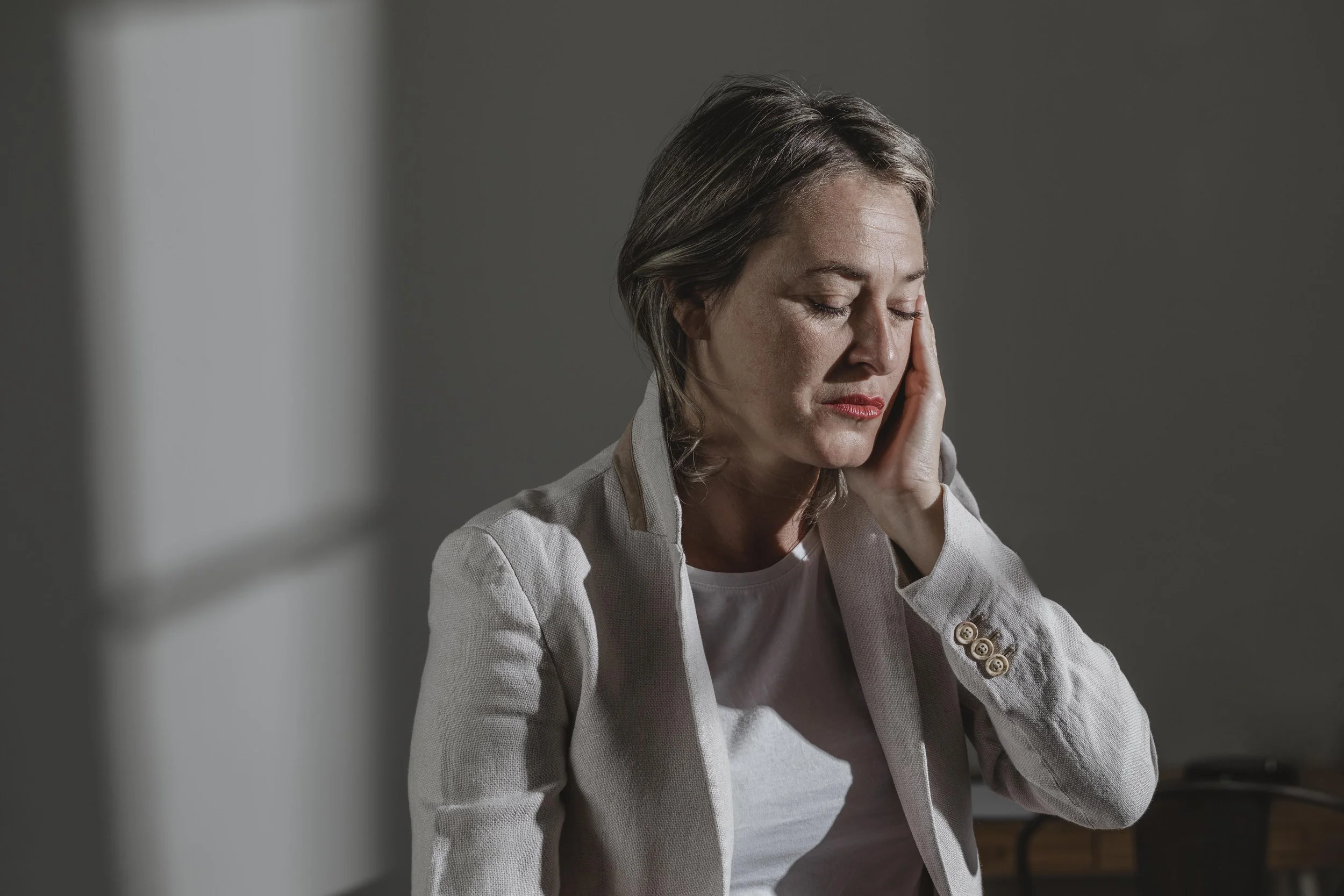 Managing Anxiety, Mood Swings, and Sleep Issues During Menopause