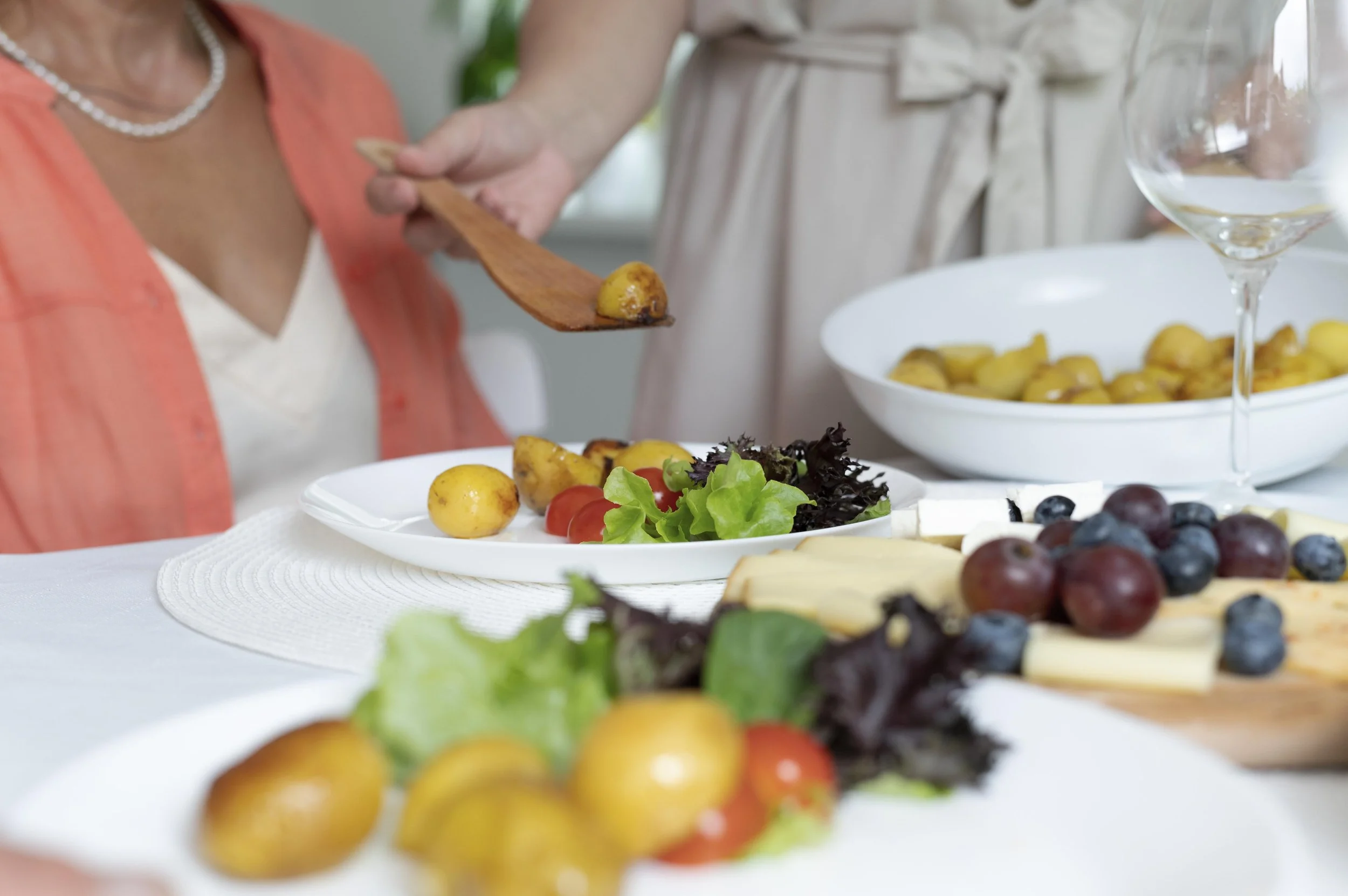 The Best Menopause Diet: Foods That Support Hormone Health