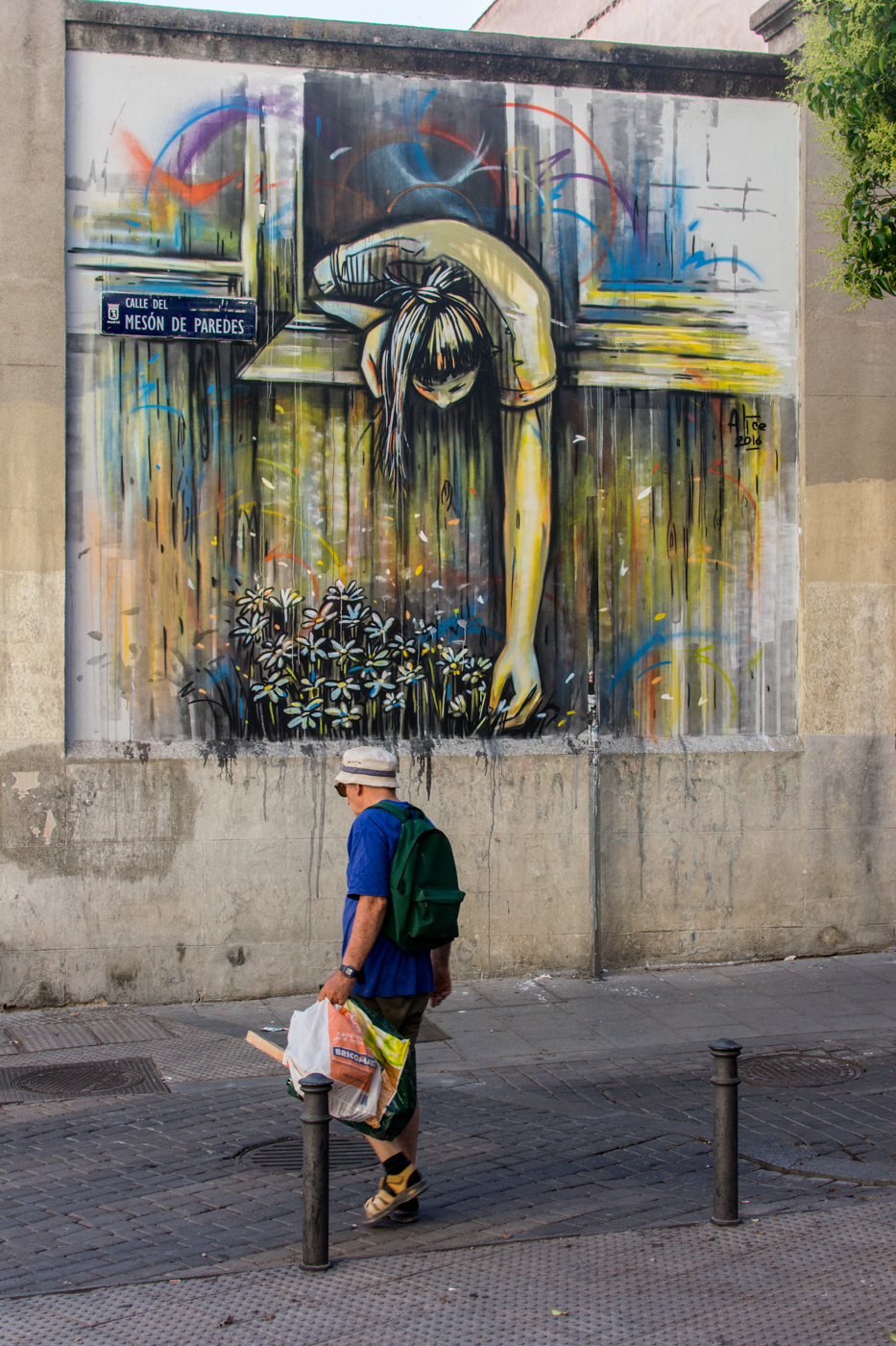 AlicePasquini_MurosTabacalera by Guillermo de la Madrid - Madrid Street Art Project final -002.jpg