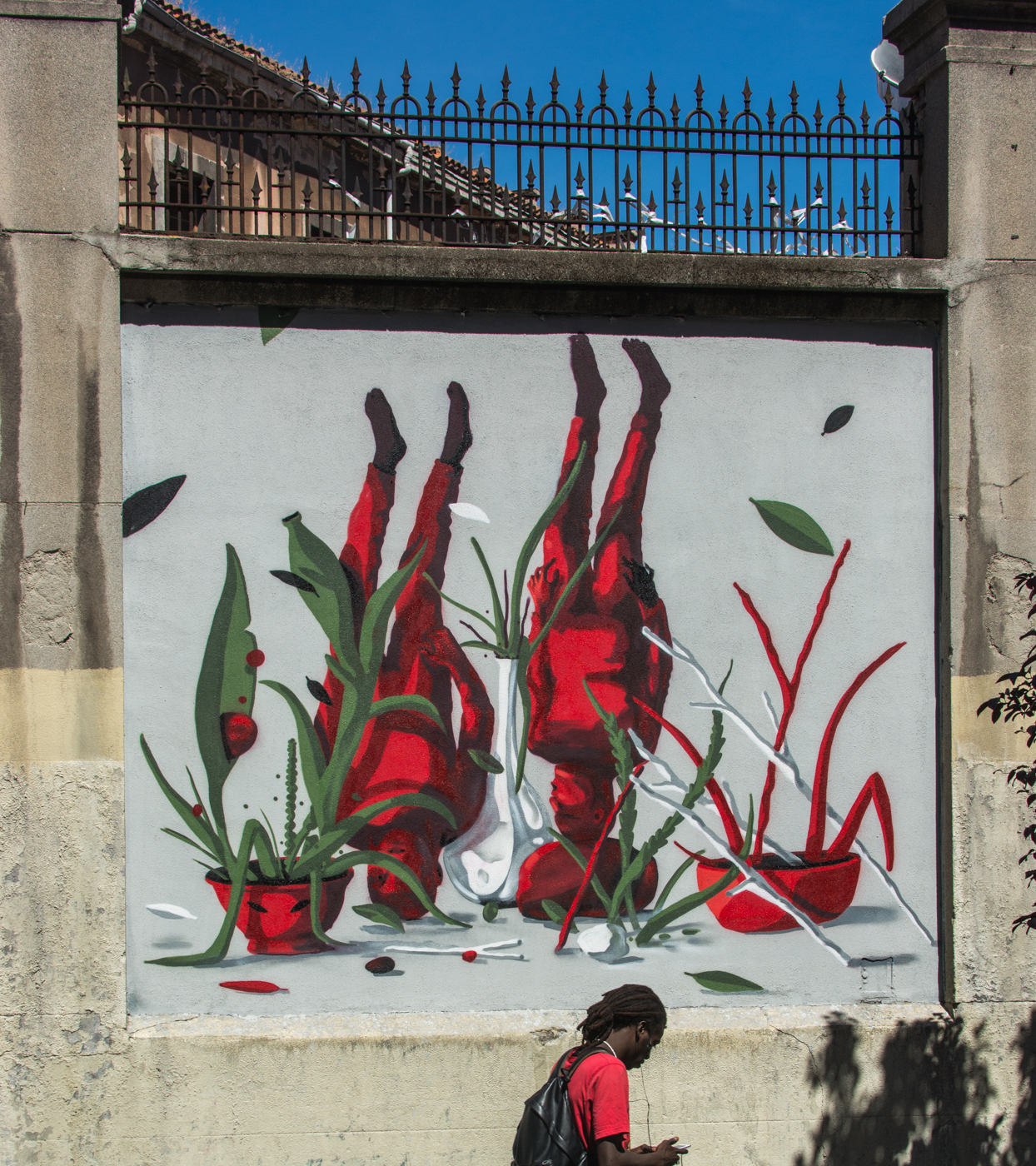 Lolo final - MurosTabacalera by Guillermo de la Madrid - Madrid Street Art Project.jpg