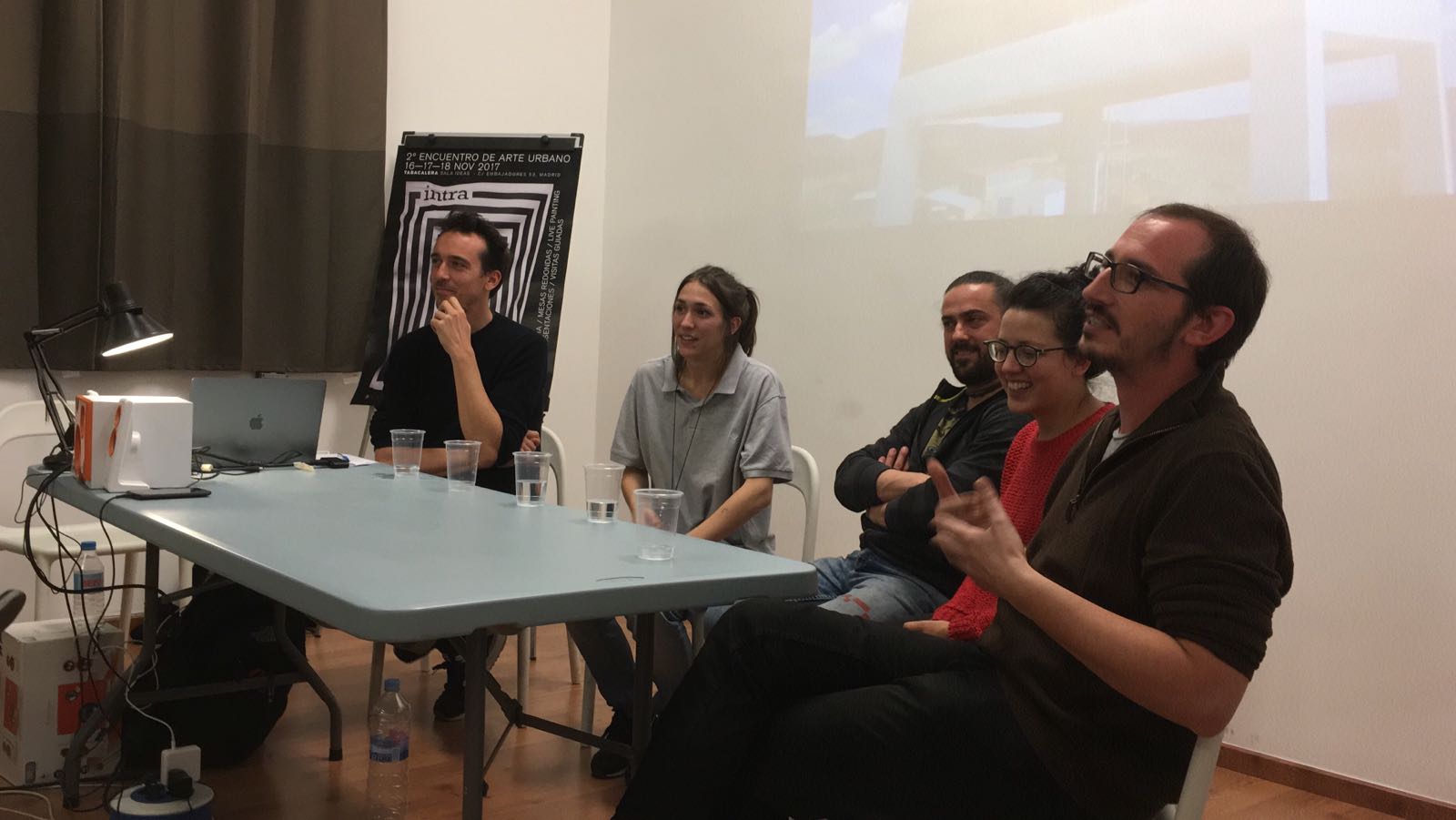 Arte urbano en el medio rural El Cubo Verde / Espacio Matrioska / Joaquín Vila / Antonio Feliz Parsec! / Sr. Arribas
