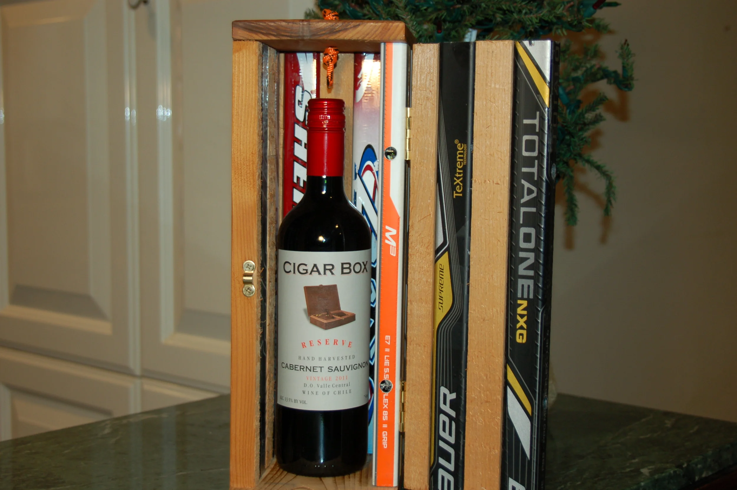 Cigar Box Inside.JPG