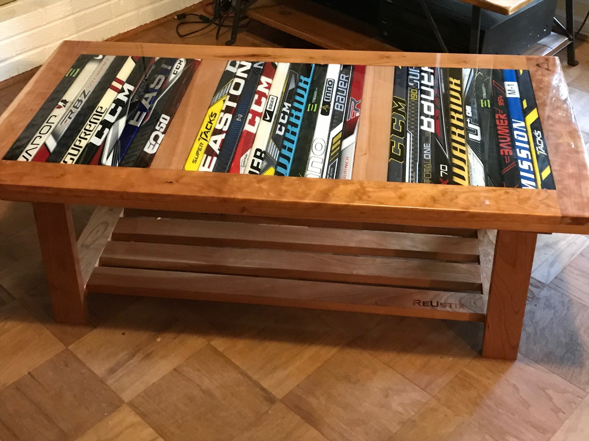 Custom Table for Prame