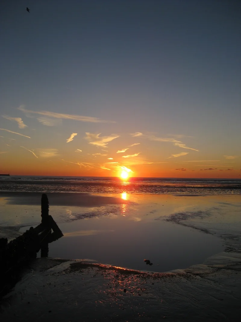 37) LITTLESTONE SUNRISE