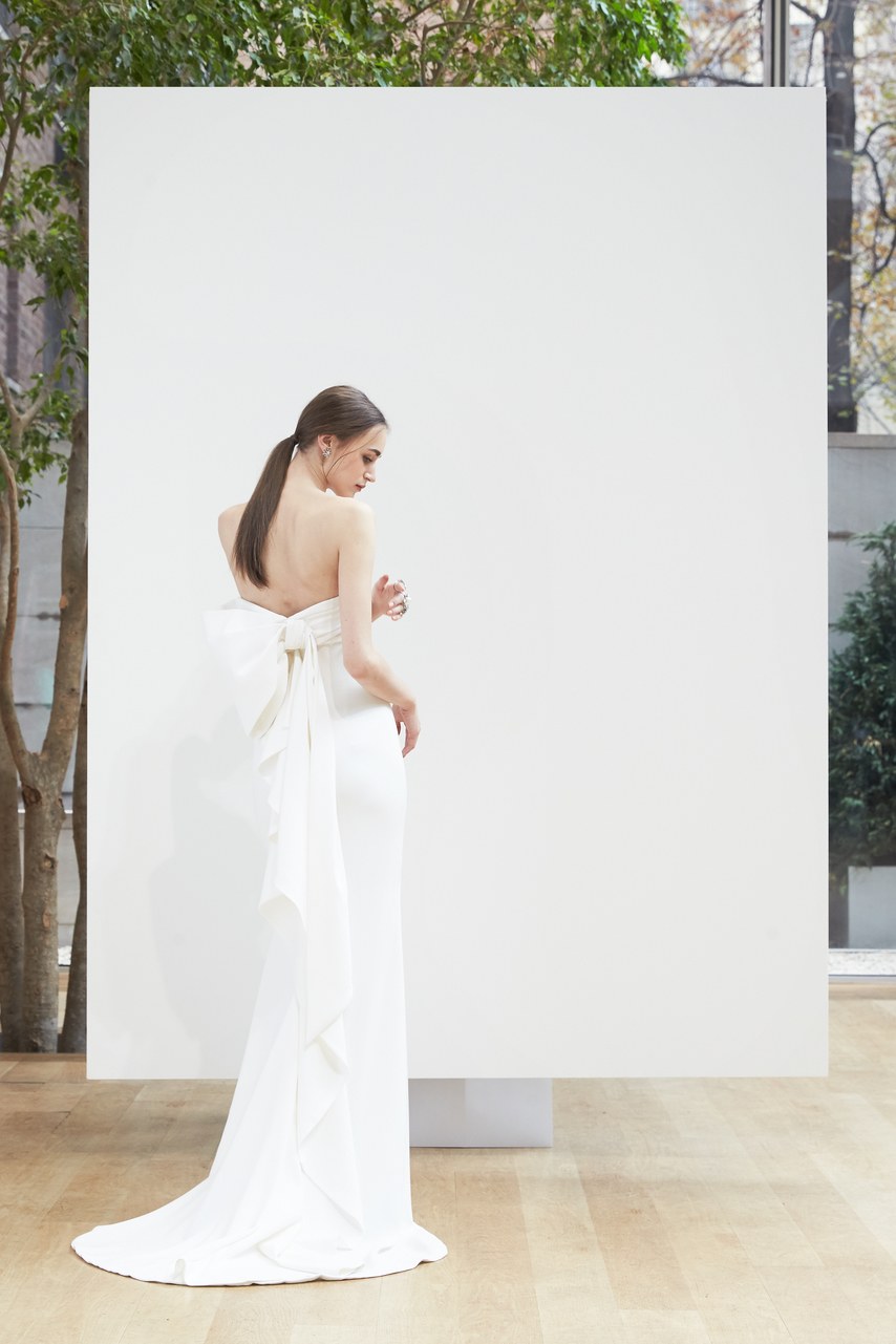 Oscar de la Renta - Photo via Brides Magazine