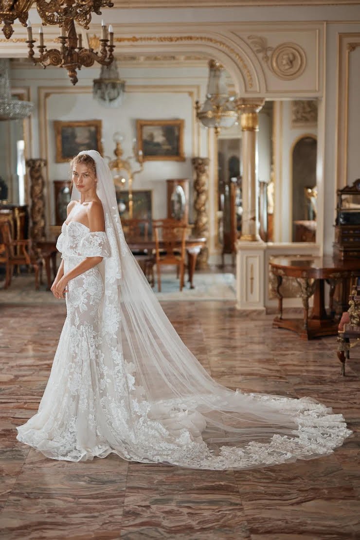 MAGNOLIA VEIL