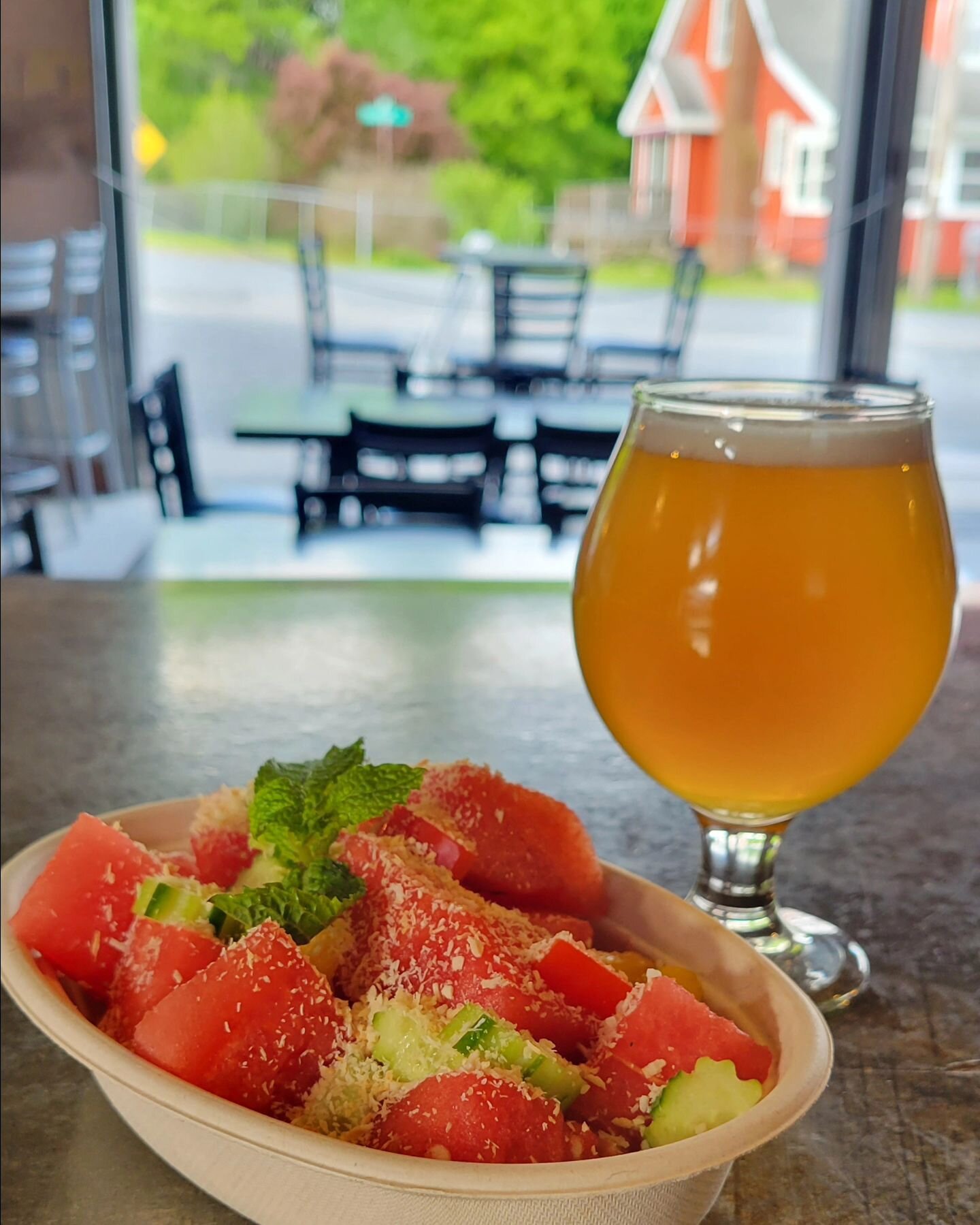 Our new English Summer Ale is on tap!!! English Summer is a super drinkable golden ale with a hint of lemon zest. Delicious and refreshing just like @neenee0819 watermelon salad 🤤.

Come hang out today 12-9pm and see the very fun @goodmorningnags in