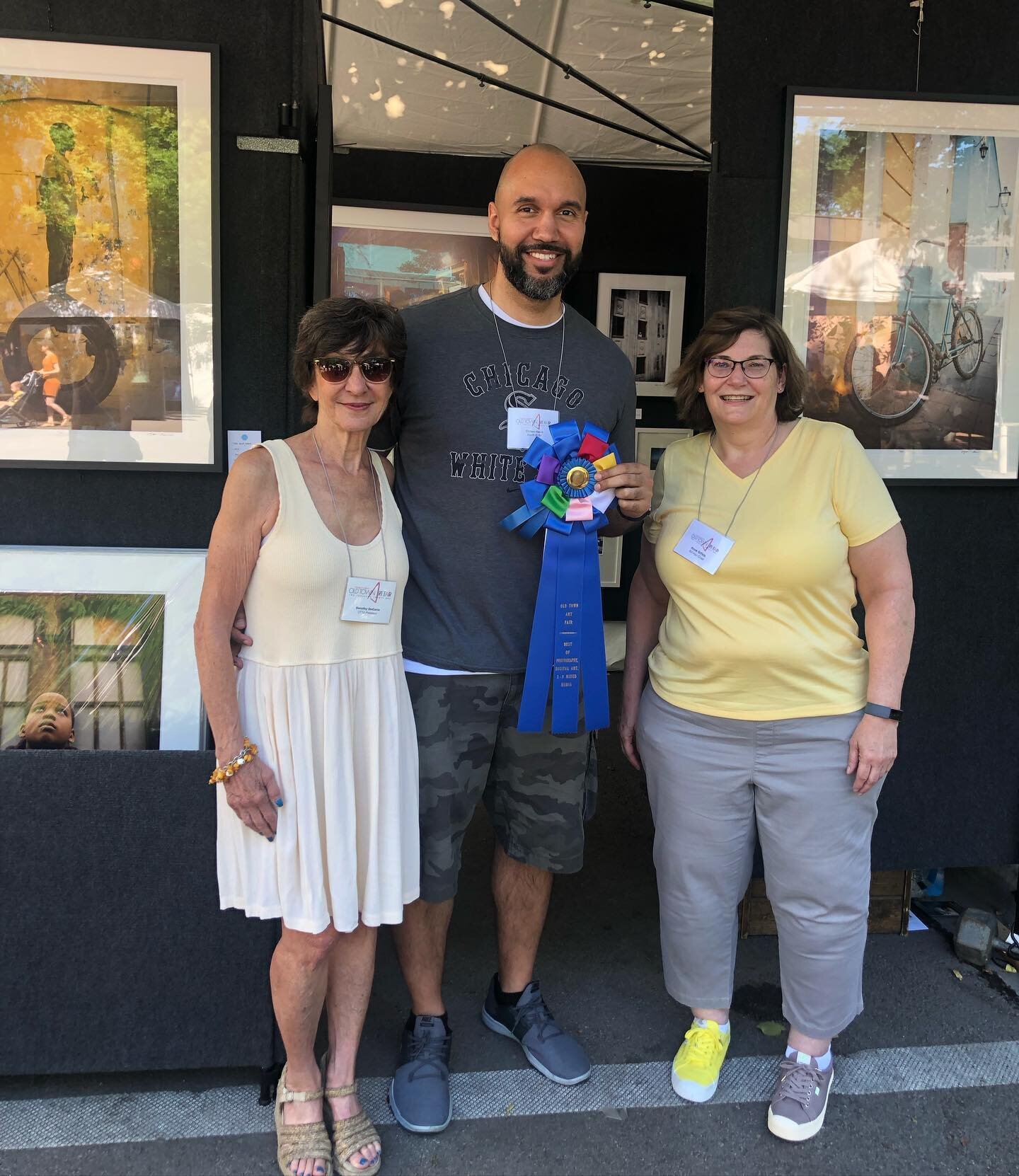 Summer is BACK and so is the #AwardTour!!! Best in Show Photography, Digital Art and 2D!!! A BIG and Humble Thank You to the @oldtownartfair and the Volunteers for making this amazing weekend happen.
.
Shout out to @chicagosmayor who I got to meet at