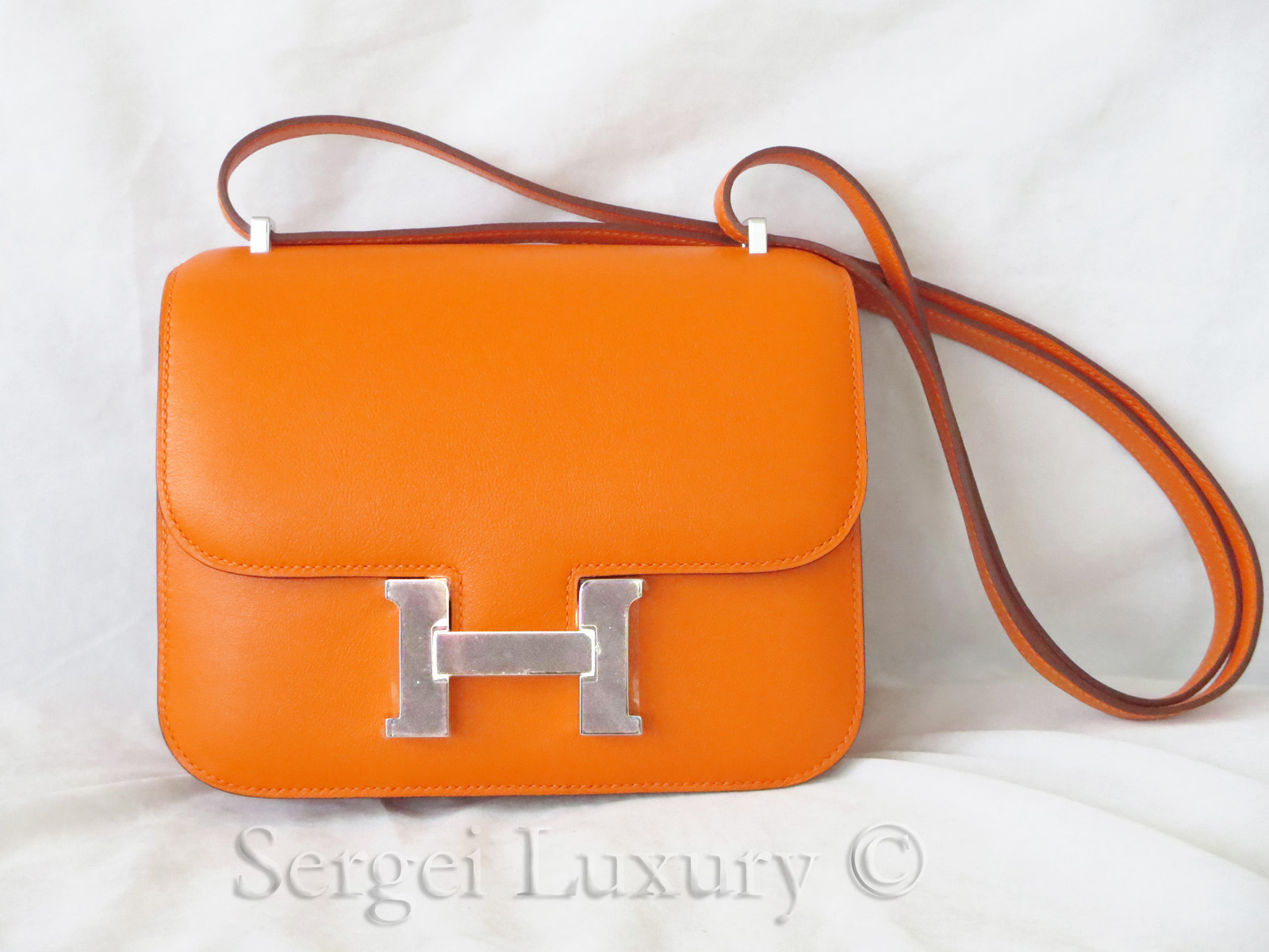 hermes constance orange