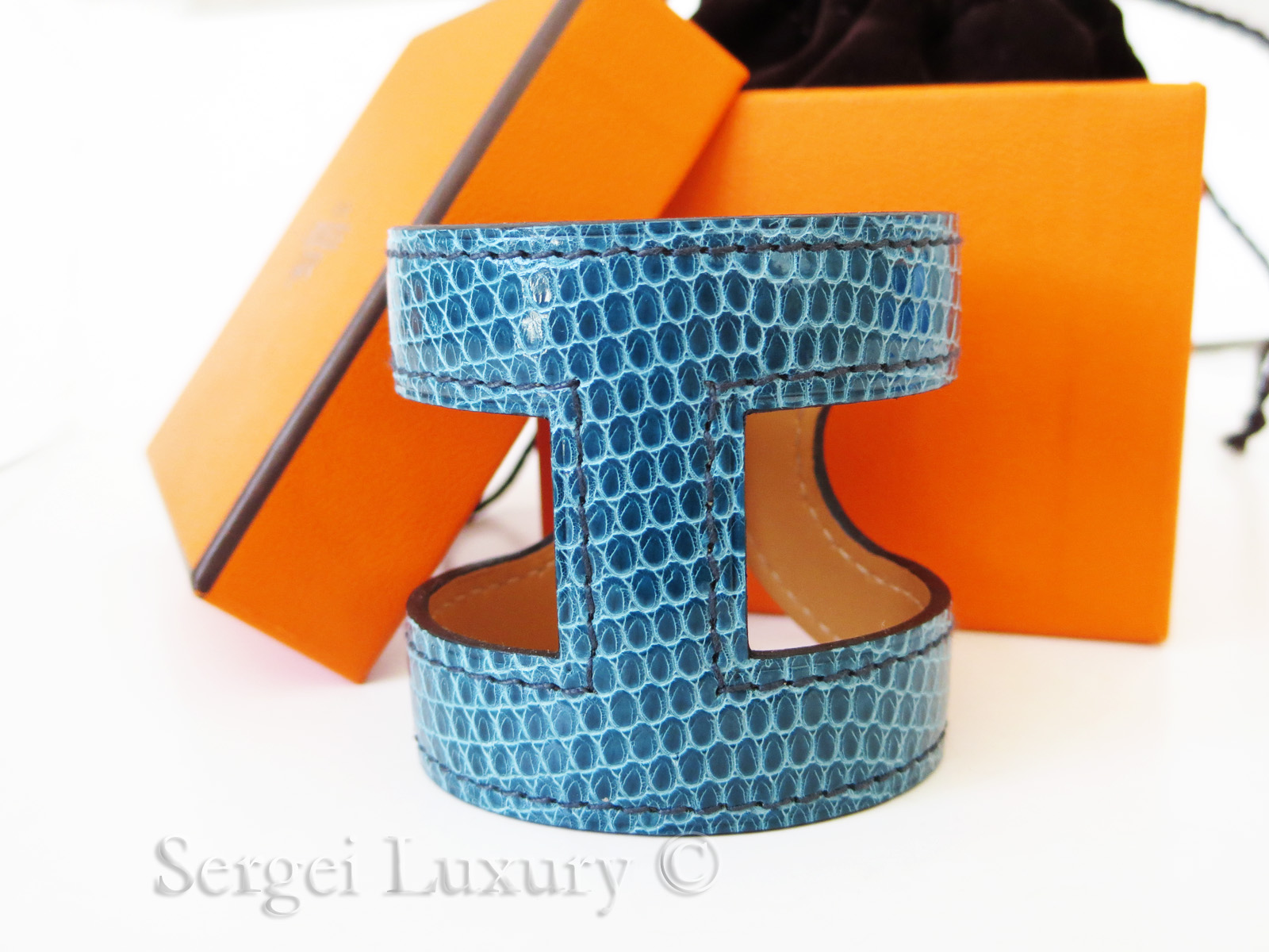 hermes h cuff