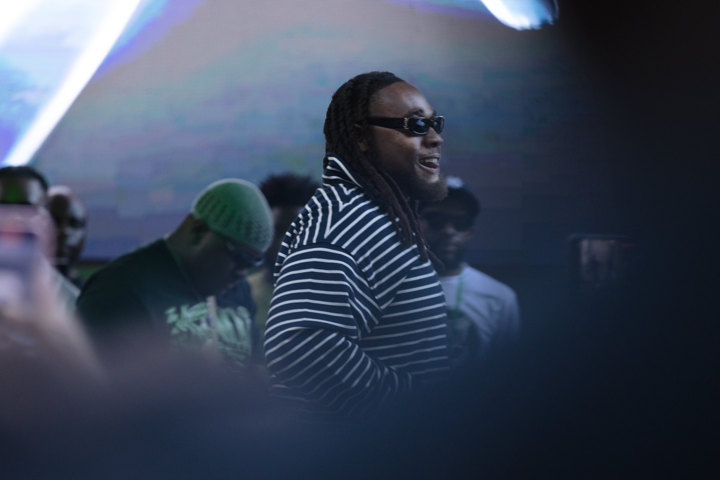 BNXN Performs