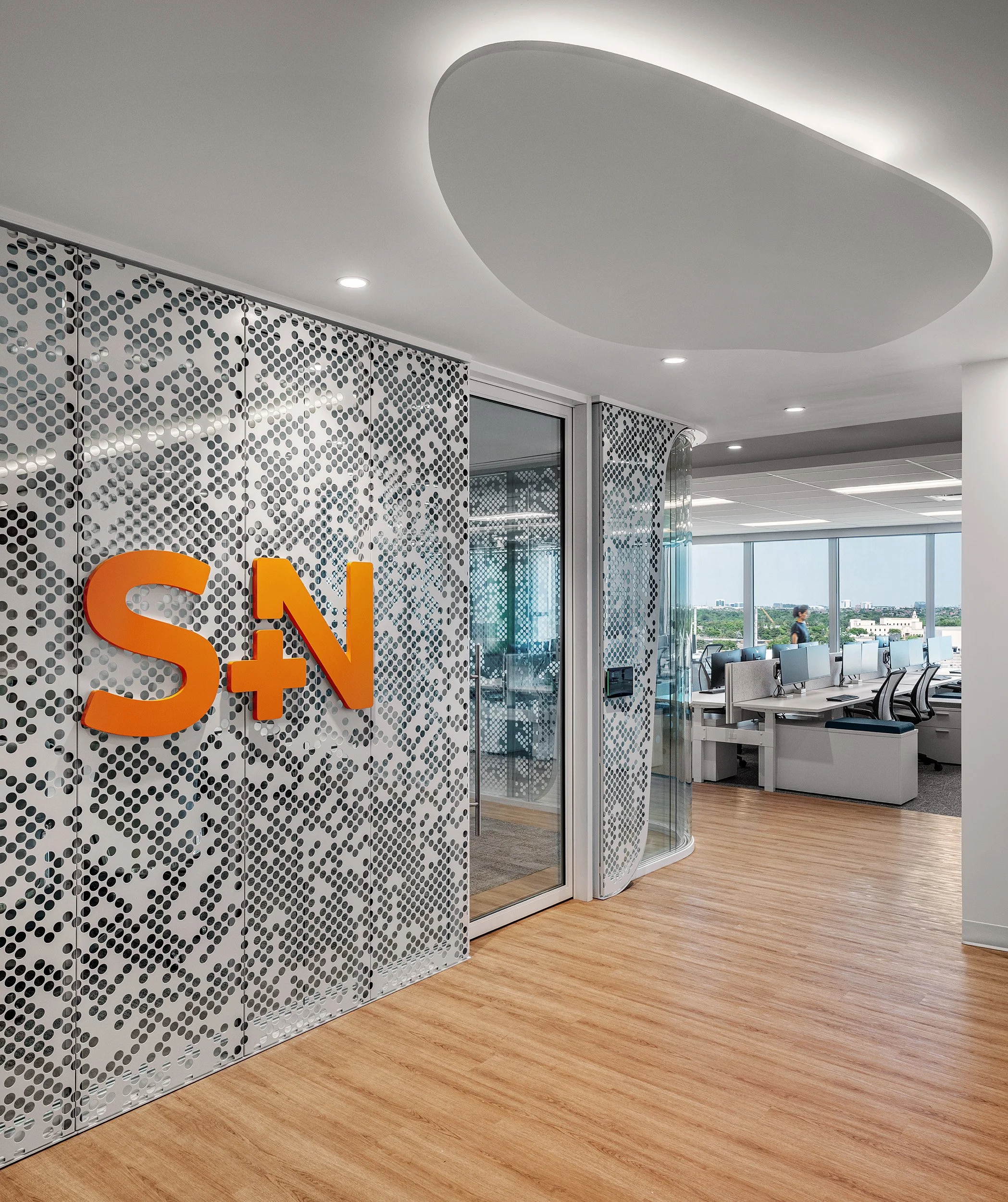 Smith & Nephew