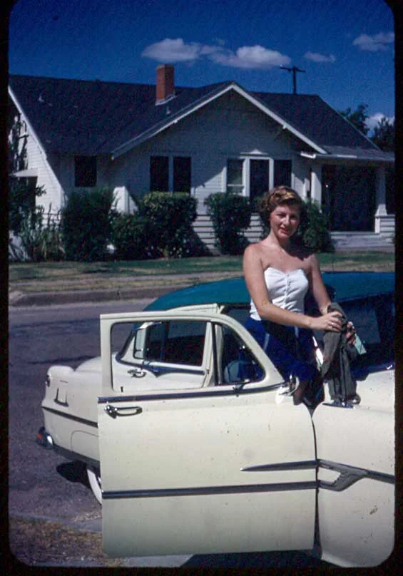 mom1954_2.jpg