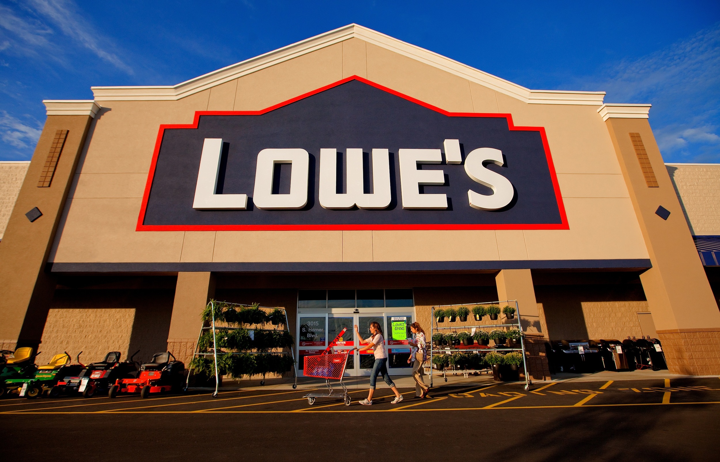 lowes.jpg