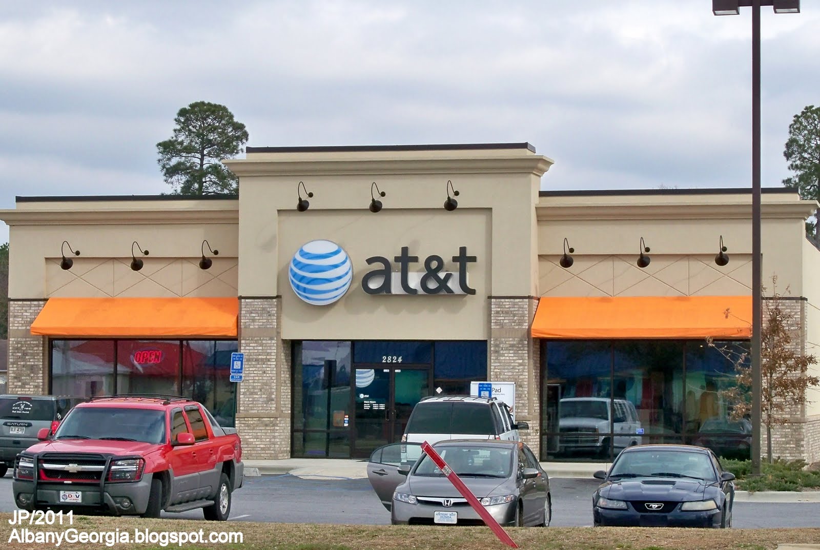 AT&T WIRELESS STORE ALBANY GEORGIA Nottingham Way,AT&T Cell Phone Wireless Service Albany GA..JPG