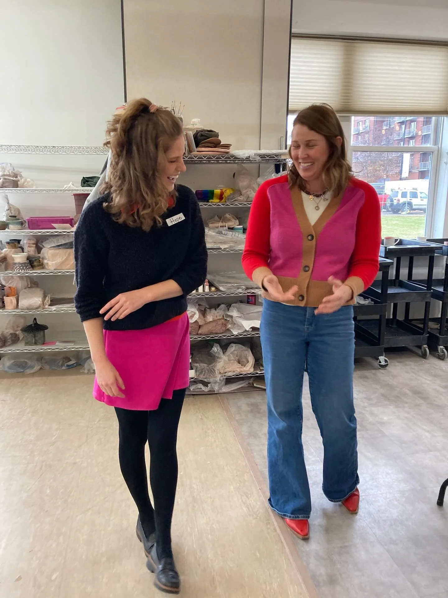 I took a ceramics course at @hollandartscouncil this fall, and I loved getting to exercise my creative muscles using a different medium than painting. Plus, my classmates were such an encouraging and cheery bunch, like Evelyn, who enjoys wearing hot 