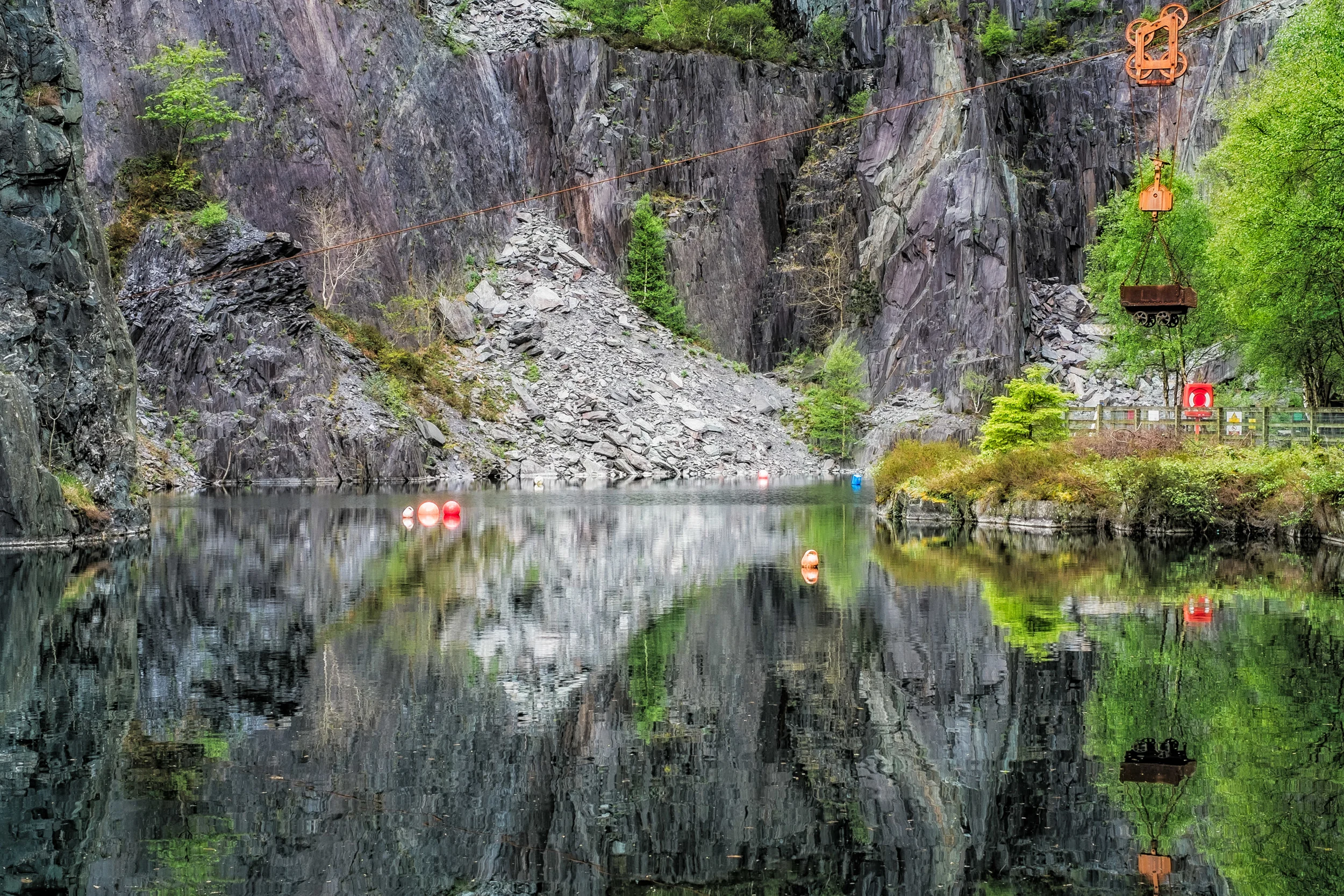 Vivian quarry, part of Dinorwic Quarry in Llanberis, North Wales. X-Pro1 + XF 35mm f/1.4 @ f/16. ISO200. 1/10.