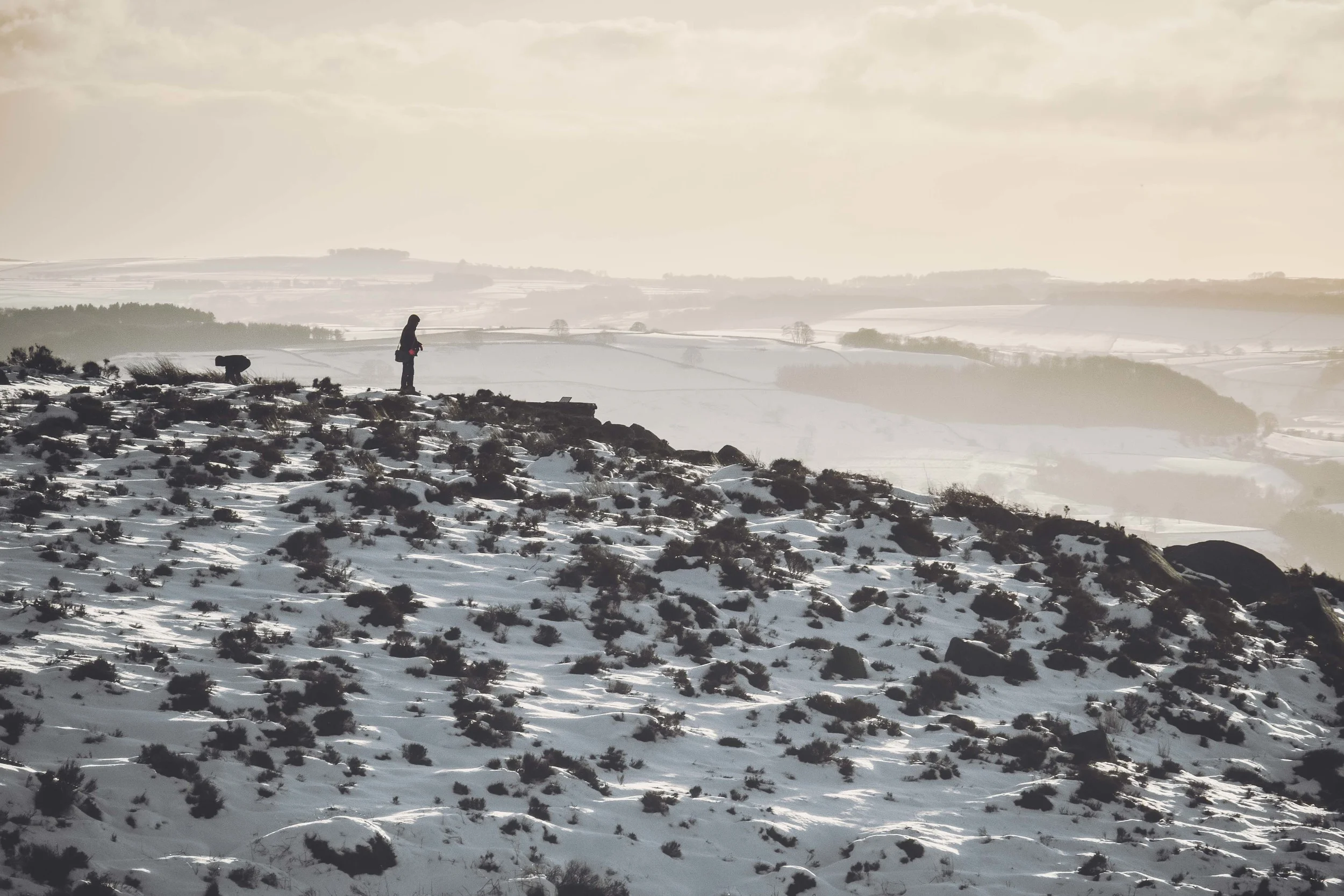 Taking it all in on Curbar Edge. Fujifilm X-T1 + 18-135mm @ 135mm. f/22. 1/60. ISO 250