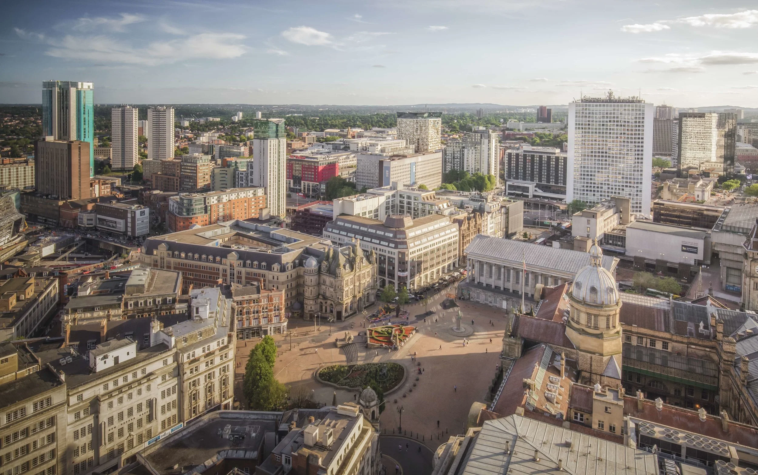 Victoria Sq in Summer