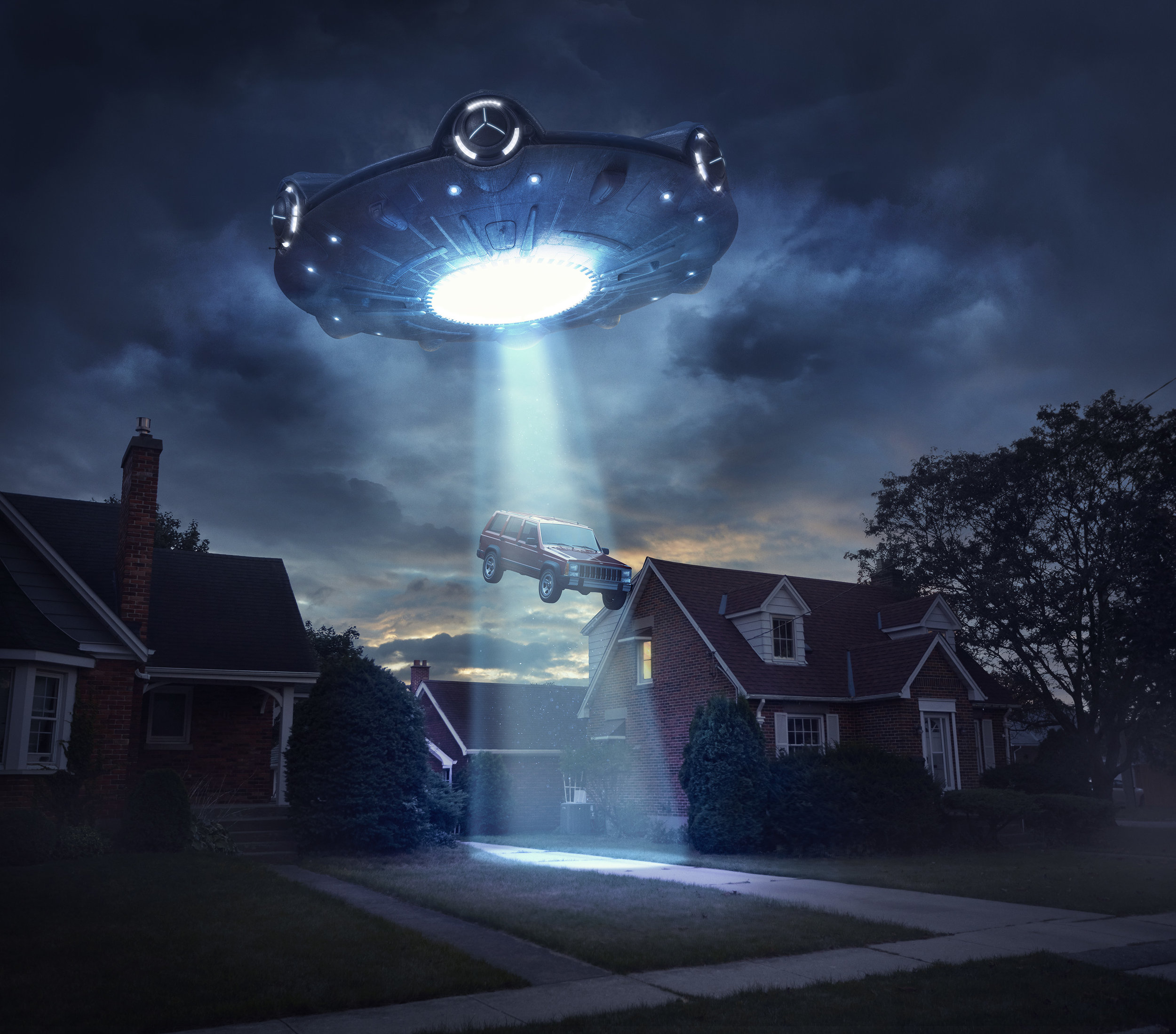 UFO SCENE WEB.jpg