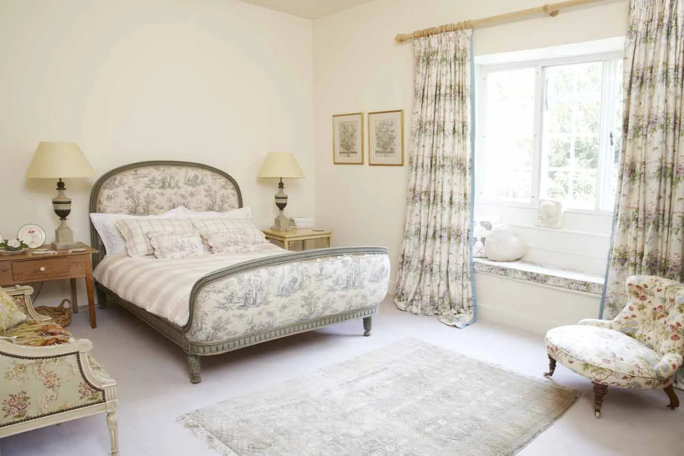 Cheritonhouse_Bedroom1_038.jpg