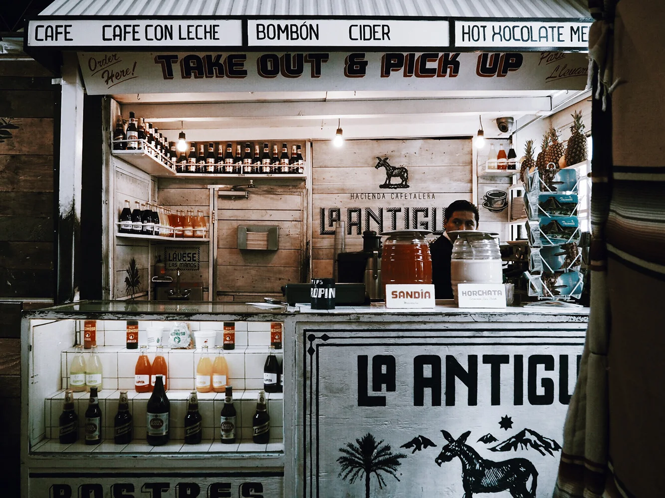 {The cutest little corner where you can order drinks while you wait to be seated}
