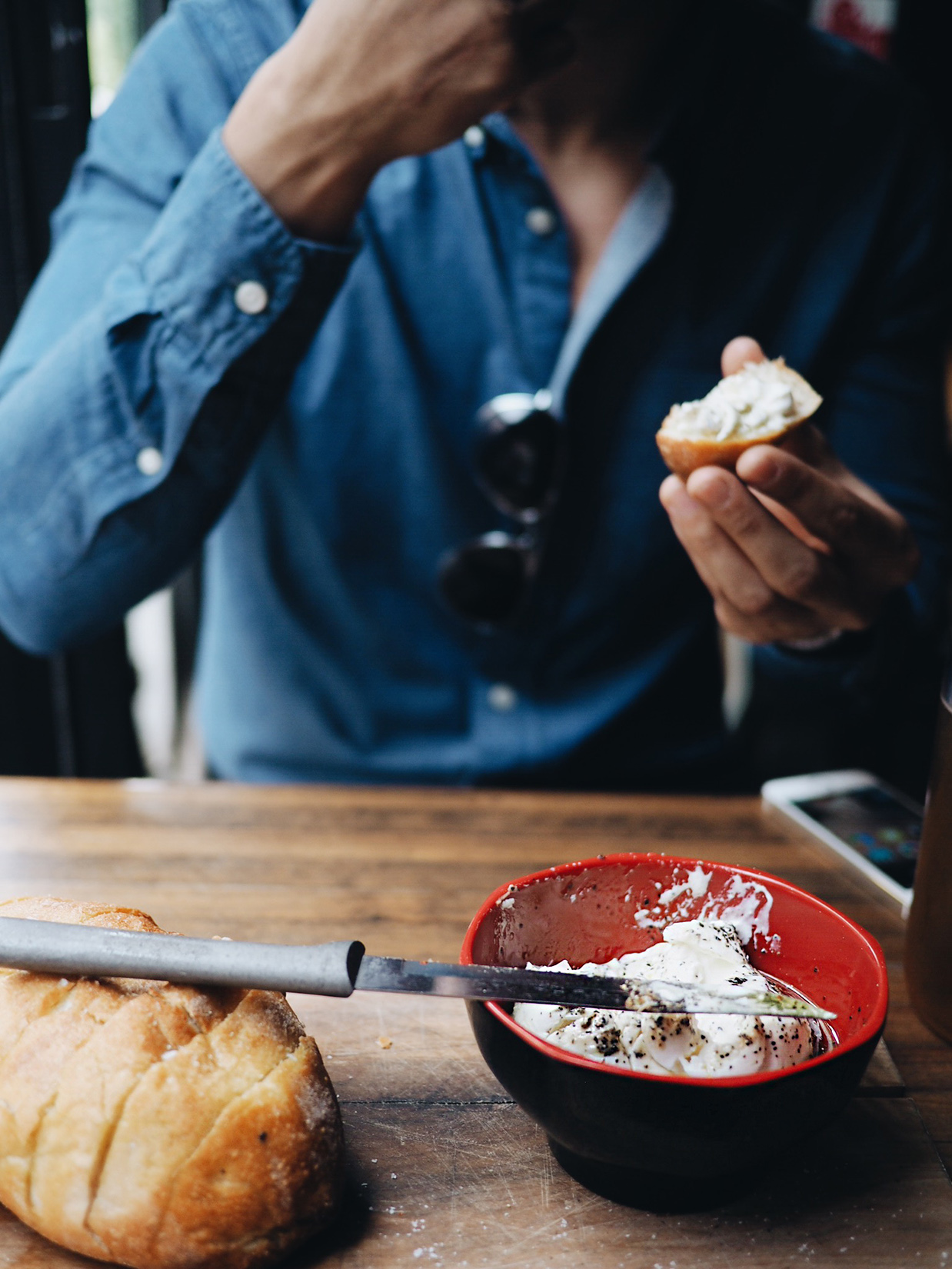 {Sung spreads burrata 2.}
