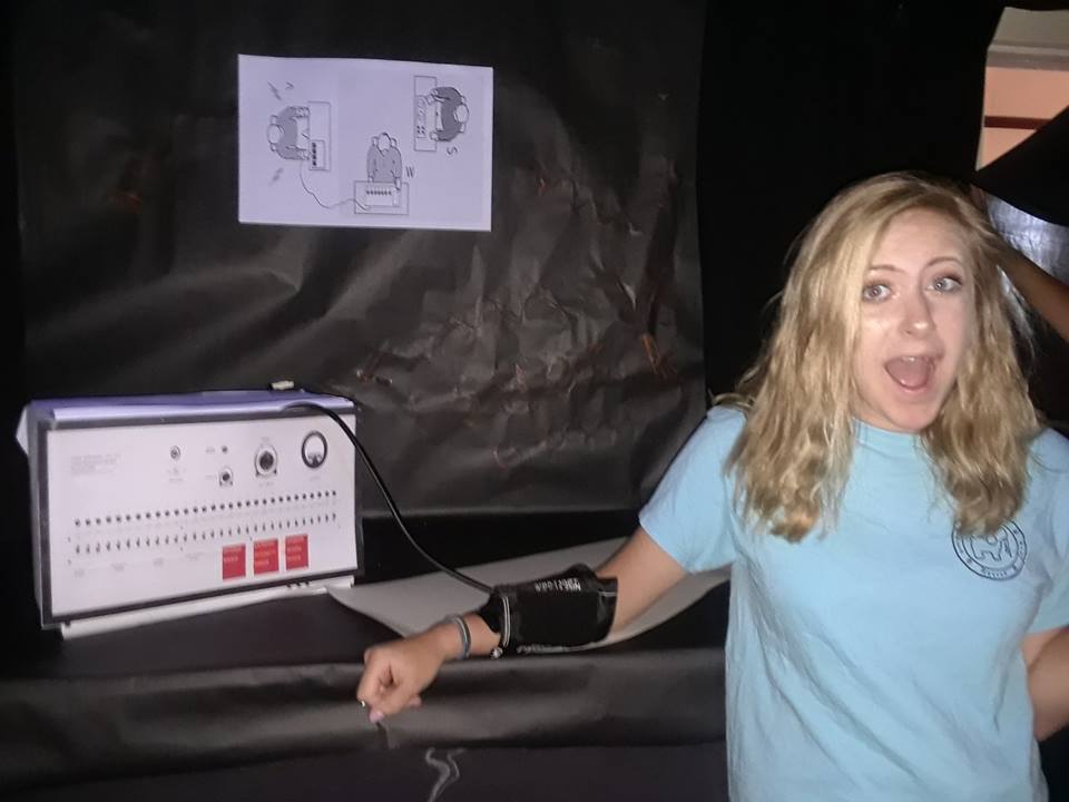 37562893_504770546609644_1855943436906004480_n.jpg