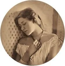  A young Ellen Terry. The drama! 